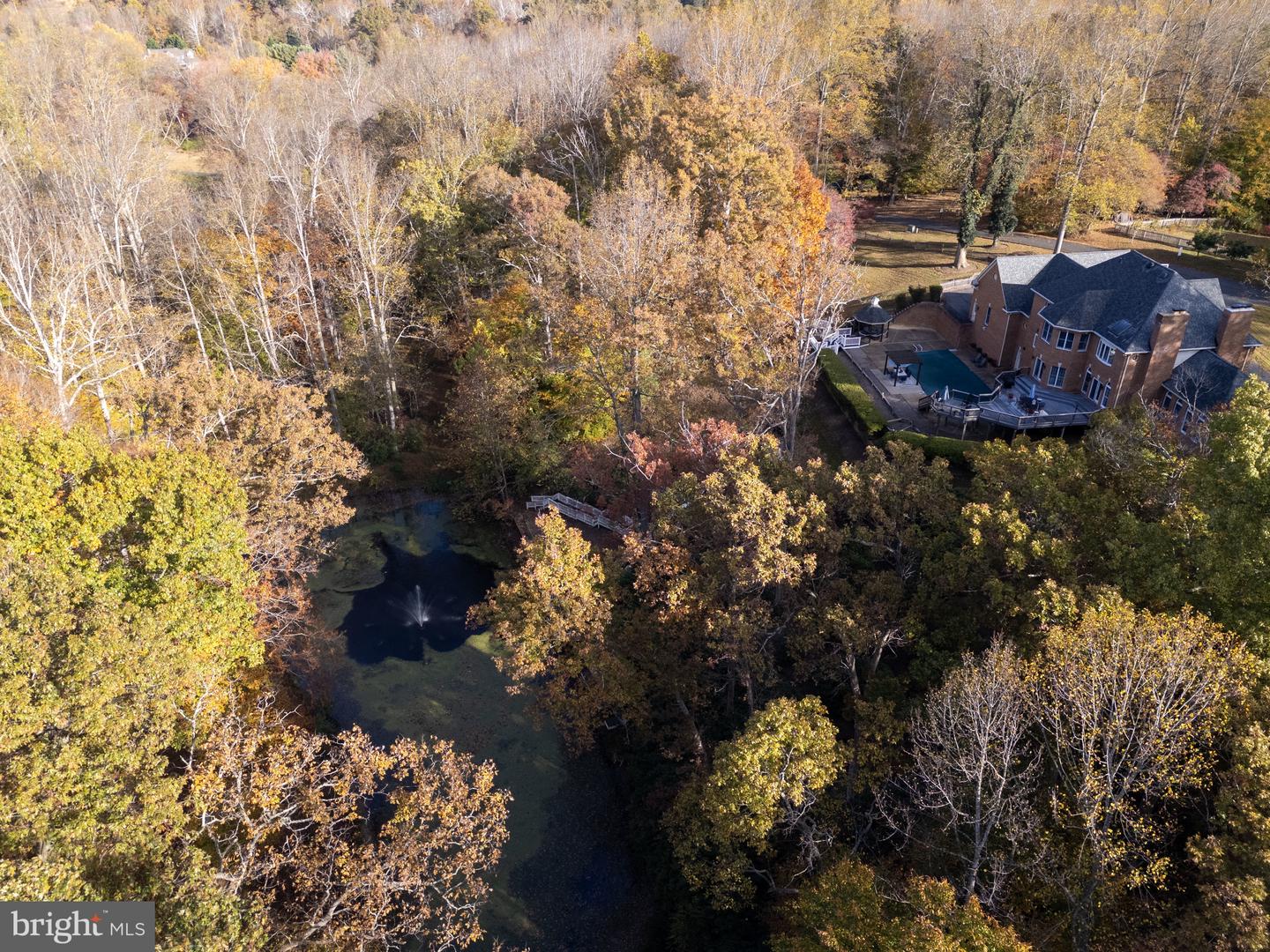 7480 DUNQUIN CT, CLIFTON, Virginia 20124, 4 Bedrooms Bedrooms, 21 Rooms Rooms,4 BathroomsBathrooms,Residential,For sale,7480 DUNQUIN CT,VAFX2283784 MLS # VAFX2283784