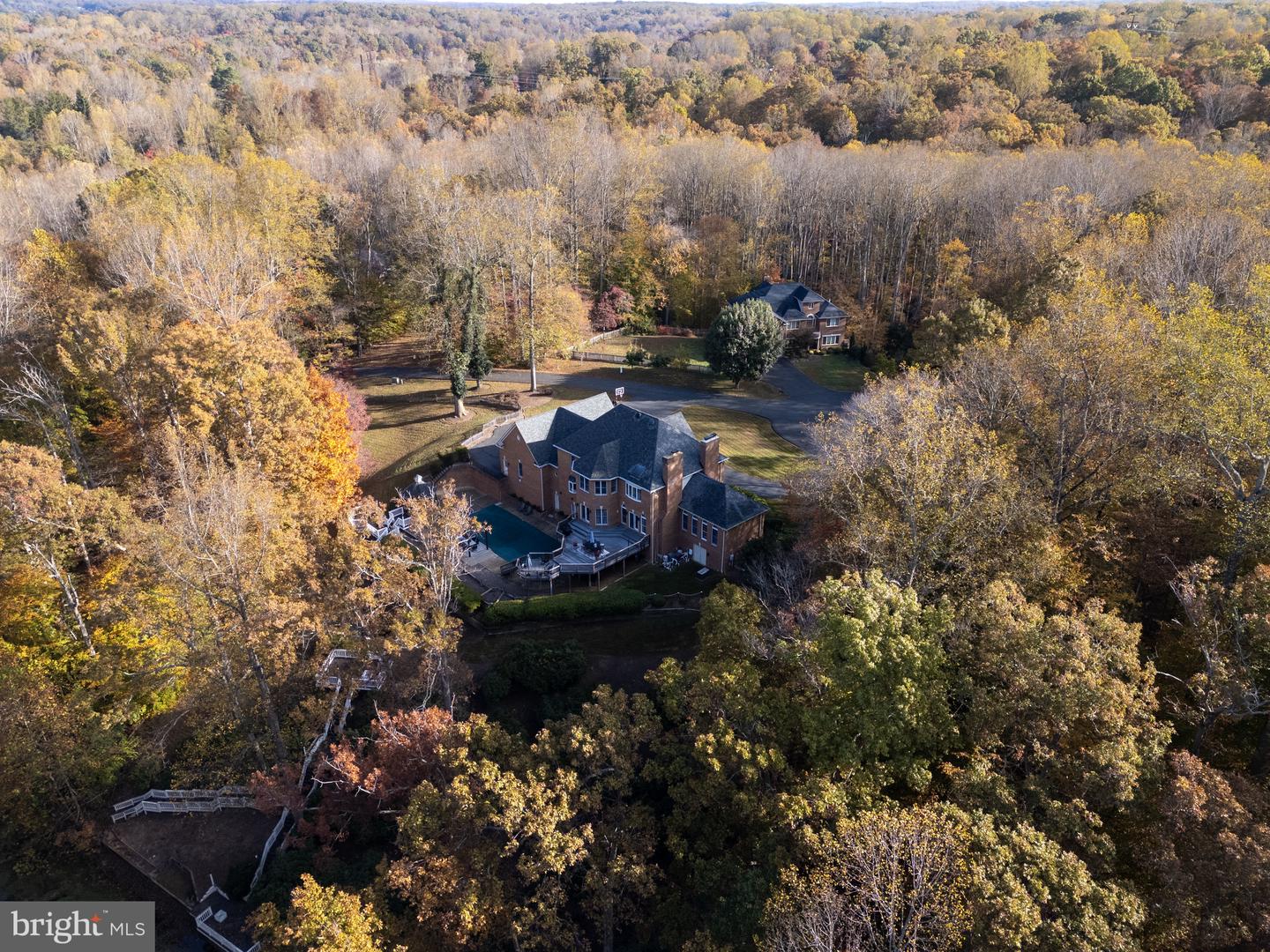 7480 DUNQUIN CT, CLIFTON, Virginia 20124, 4 Bedrooms Bedrooms, 21 Rooms Rooms,4 BathroomsBathrooms,Residential,For sale,7480 DUNQUIN CT,VAFX2283784 MLS # VAFX2283784