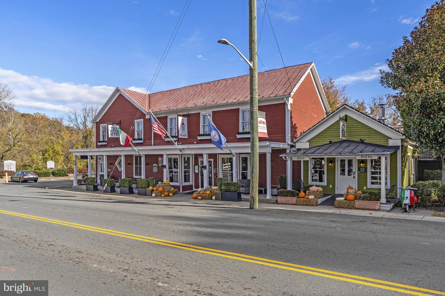 7480 DUNQUIN CT, CLIFTON, Virginia 20124, 4 Bedrooms Bedrooms, 21 Rooms Rooms,4 BathroomsBathrooms,Residential,For sale,7480 DUNQUIN CT,VAFX2283784 MLS # VAFX2283784