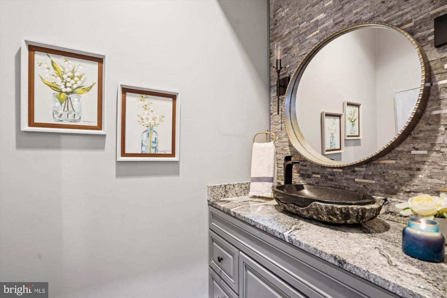 7480 DUNQUIN CT, CLIFTON, Virginia 20124, 4 Bedrooms Bedrooms, 21 Rooms Rooms,4 BathroomsBathrooms,Residential,For sale,7480 DUNQUIN CT,VAFX2283784 MLS # VAFX2283784