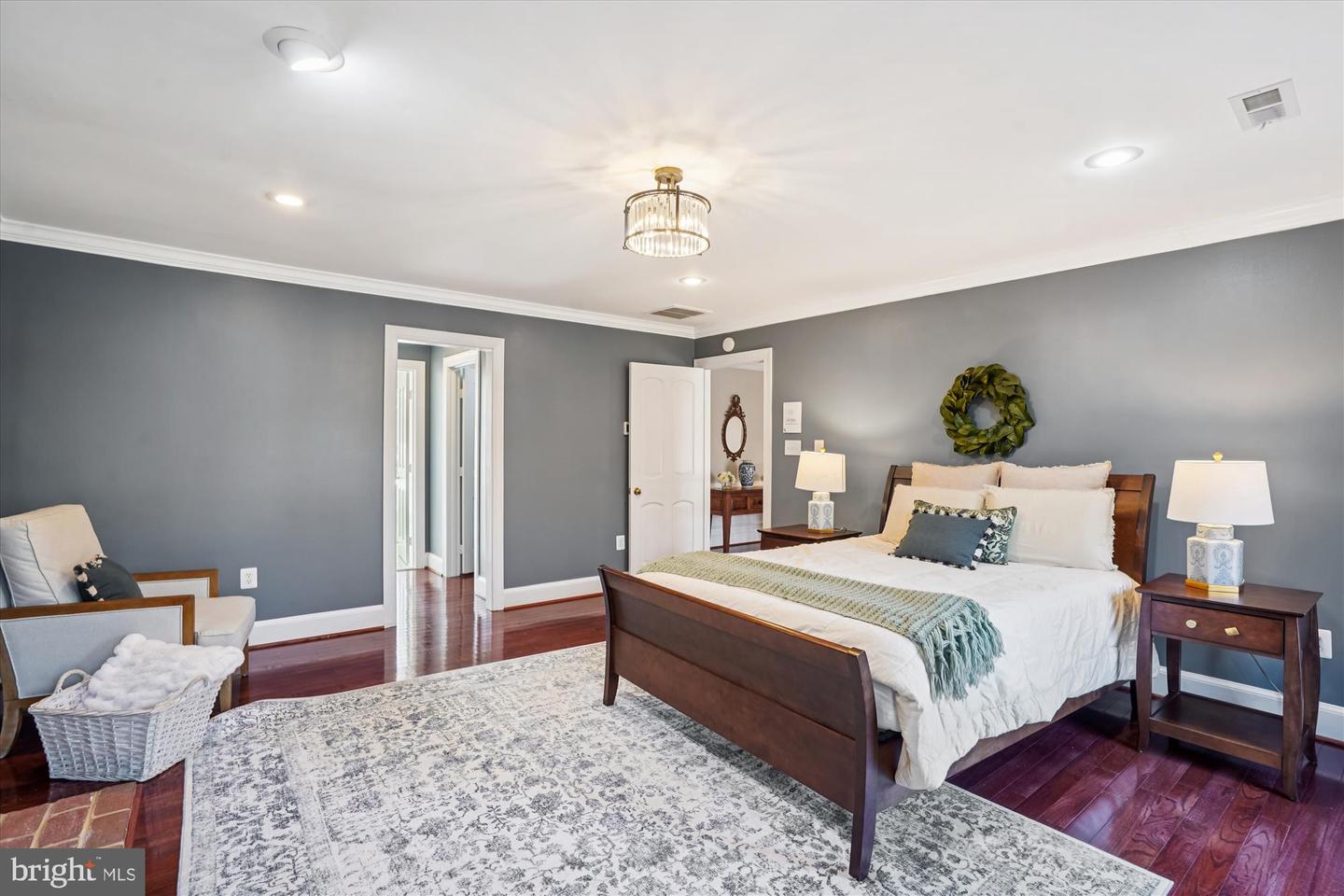 7480 DUNQUIN CT, CLIFTON, Virginia 20124, 4 Bedrooms Bedrooms, 21 Rooms Rooms,4 BathroomsBathrooms,Residential,For sale,7480 DUNQUIN CT,VAFX2283784 MLS # VAFX2283784