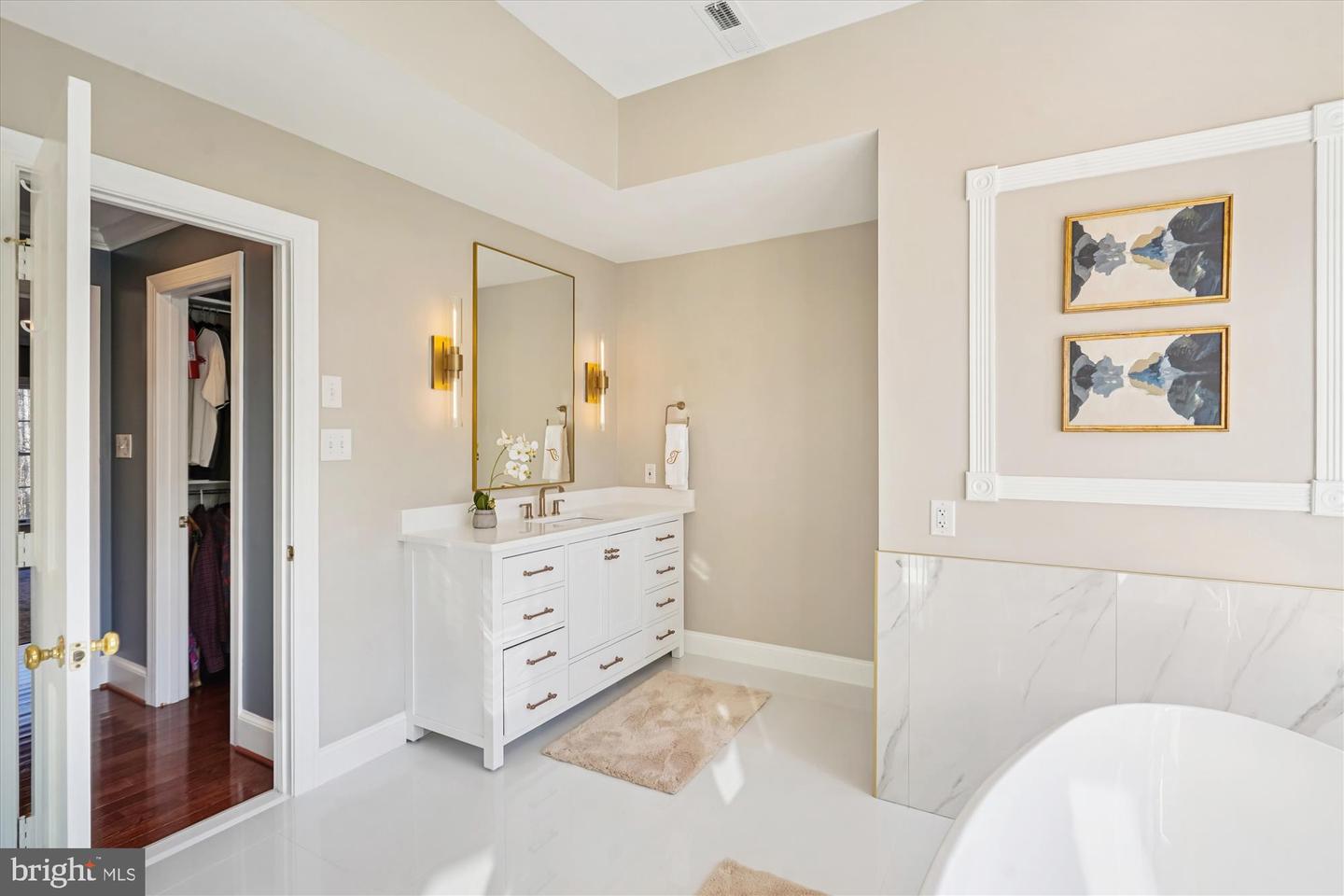 7480 DUNQUIN CT, CLIFTON, Virginia 20124, 4 Bedrooms Bedrooms, 21 Rooms Rooms,4 BathroomsBathrooms,Residential,For sale,7480 DUNQUIN CT,VAFX2283784 MLS # VAFX2283784