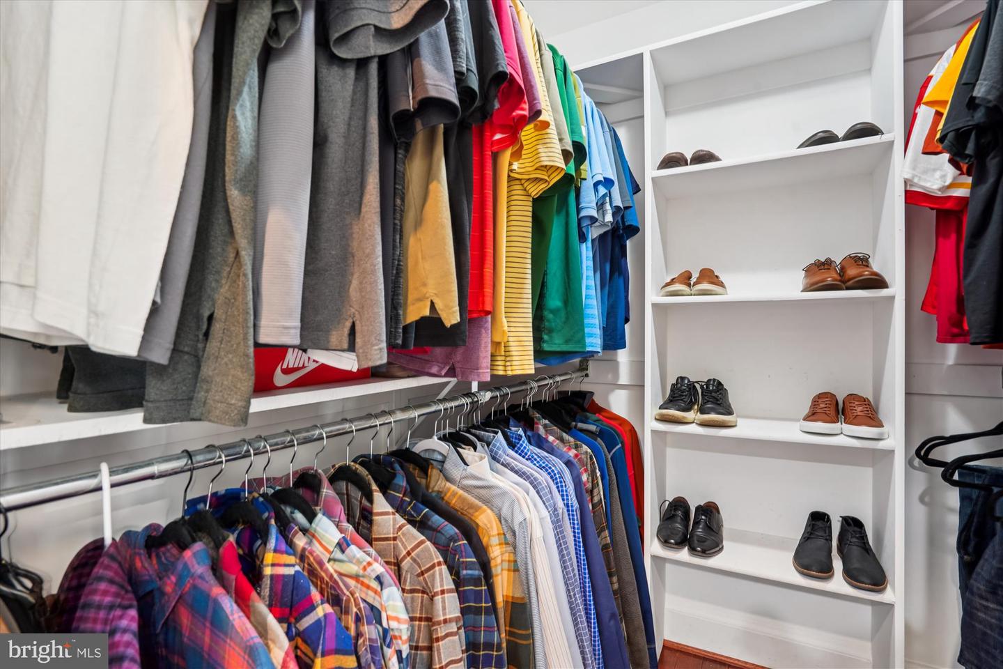 7480 DUNQUIN CT, CLIFTON, Virginia 20124, 4 Bedrooms Bedrooms, 21 Rooms Rooms,4 BathroomsBathrooms,Residential,For sale,7480 DUNQUIN CT,VAFX2283784 MLS # VAFX2283784