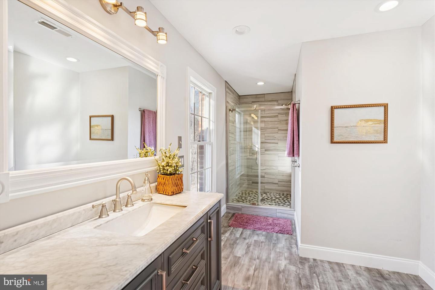 7480 DUNQUIN CT, CLIFTON, Virginia 20124, 4 Bedrooms Bedrooms, 21 Rooms Rooms,4 BathroomsBathrooms,Residential,For sale,7480 DUNQUIN CT,VAFX2283784 MLS # VAFX2283784