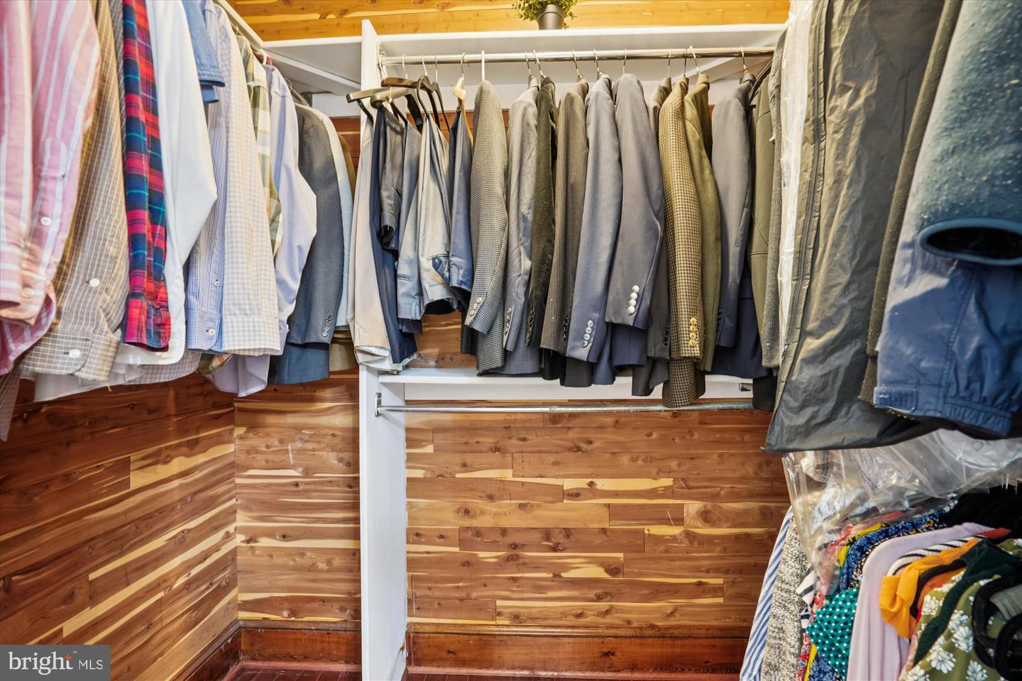 7480 DUNQUIN CT, CLIFTON, Virginia 20124, 4 Bedrooms Bedrooms, 21 Rooms Rooms,4 BathroomsBathrooms,Residential,For sale,7480 DUNQUIN CT,VAFX2283784 MLS # VAFX2283784