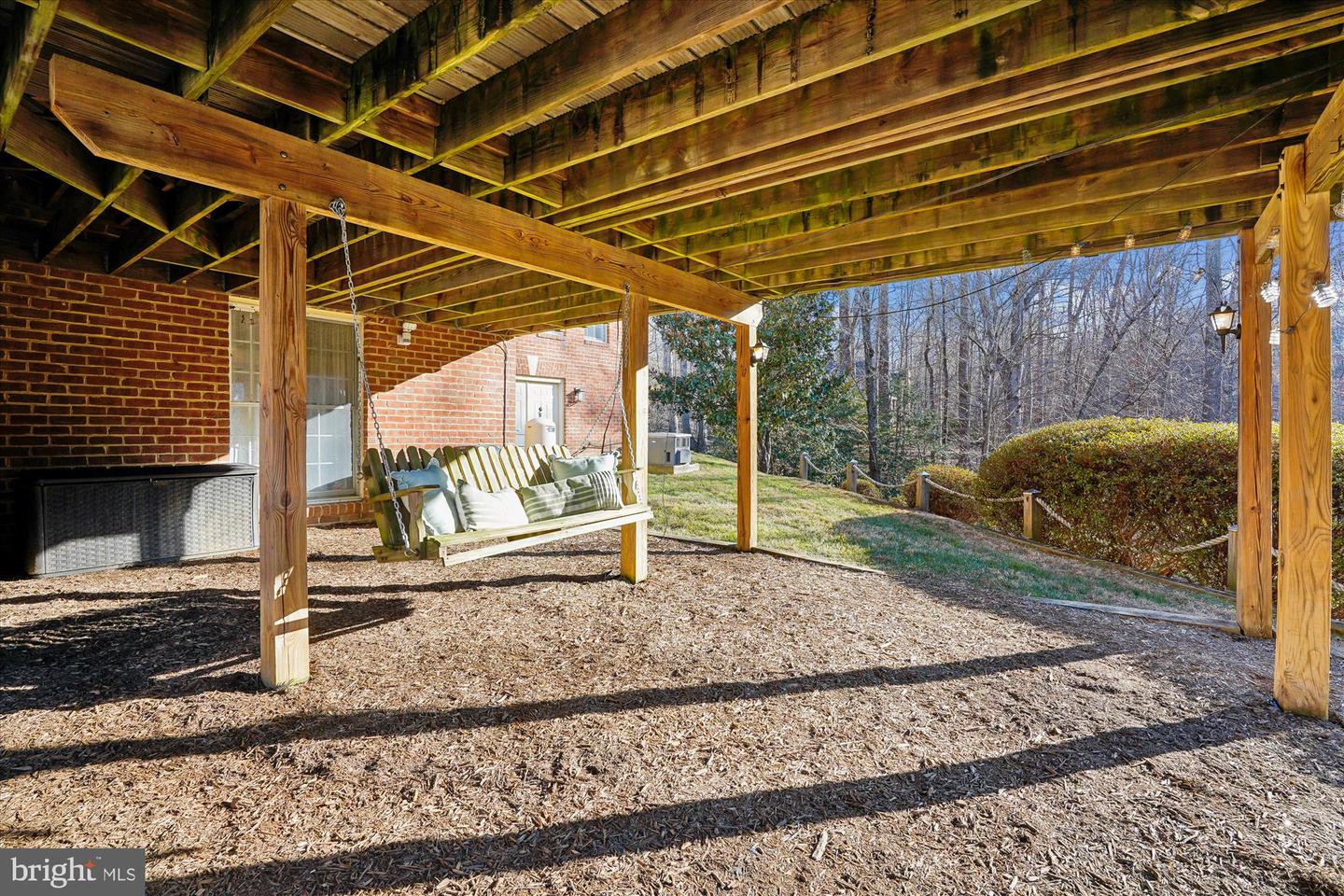 7480 DUNQUIN CT, CLIFTON, Virginia 20124, 4 Bedrooms Bedrooms, 21 Rooms Rooms,4 BathroomsBathrooms,Residential,For sale,7480 DUNQUIN CT,VAFX2283784 MLS # VAFX2283784