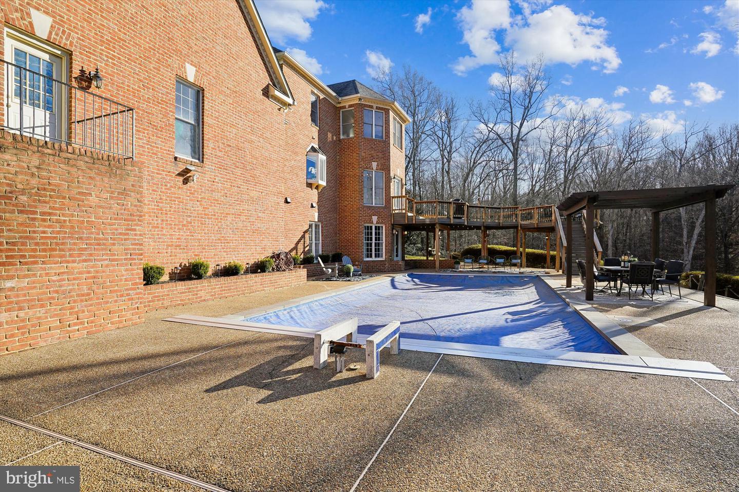 7480 DUNQUIN CT, CLIFTON, Virginia 20124, 4 Bedrooms Bedrooms, 21 Rooms Rooms,4 BathroomsBathrooms,Residential,For sale,7480 DUNQUIN CT,VAFX2283784 MLS # VAFX2283784