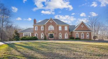 7480 DUNQUIN CT, CLIFTON, Virginia 20124, 4 Bedrooms Bedrooms, 21 Rooms Rooms,4 BathroomsBathrooms,Residential,For sale,7480 DUNQUIN CT,VAFX2283784 MLS # VAFX2283784