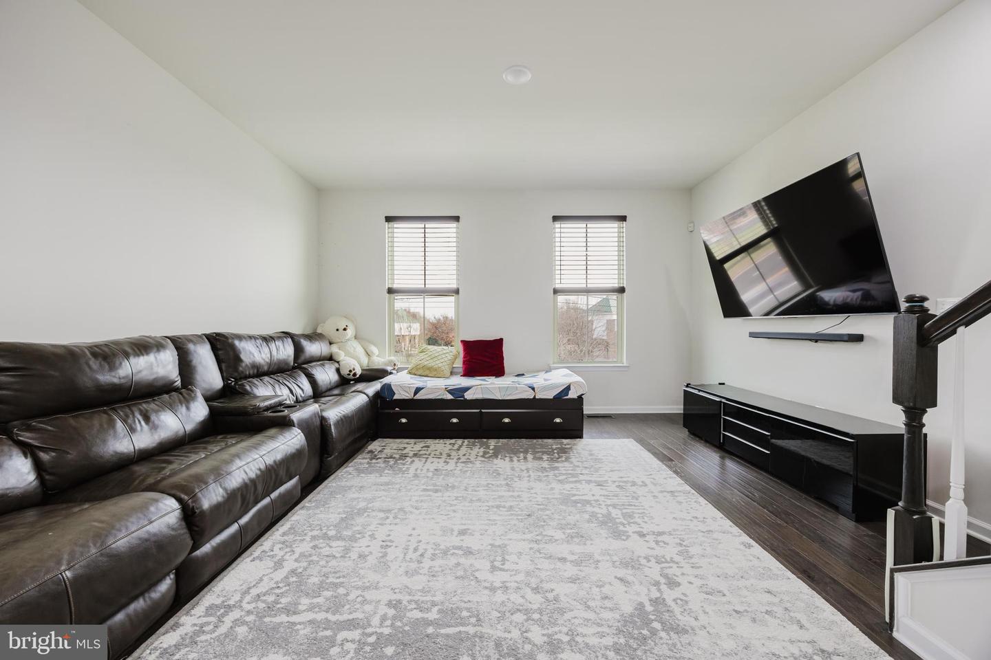 43831 STUBBLE CORNER SQ, ASHBURN, Virginia 20147, 3 Bedrooms Bedrooms, ,3 BathroomsBathrooms,Residential,For sale,43831 STUBBLE CORNER SQ,VALO2113236 MLS # VALO2113236