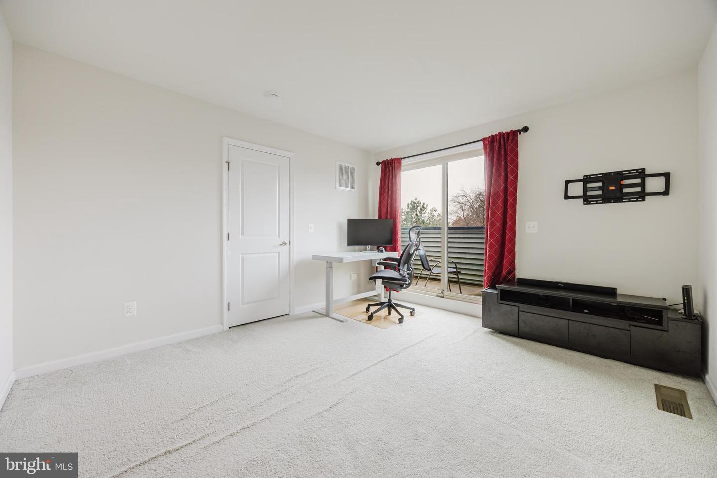 43831 STUBBLE CORNER SQ, ASHBURN, Virginia 20147, 3 Bedrooms Bedrooms, ,3 BathroomsBathrooms,Residential,For sale,43831 STUBBLE CORNER SQ,VALO2113236 MLS # VALO2113236