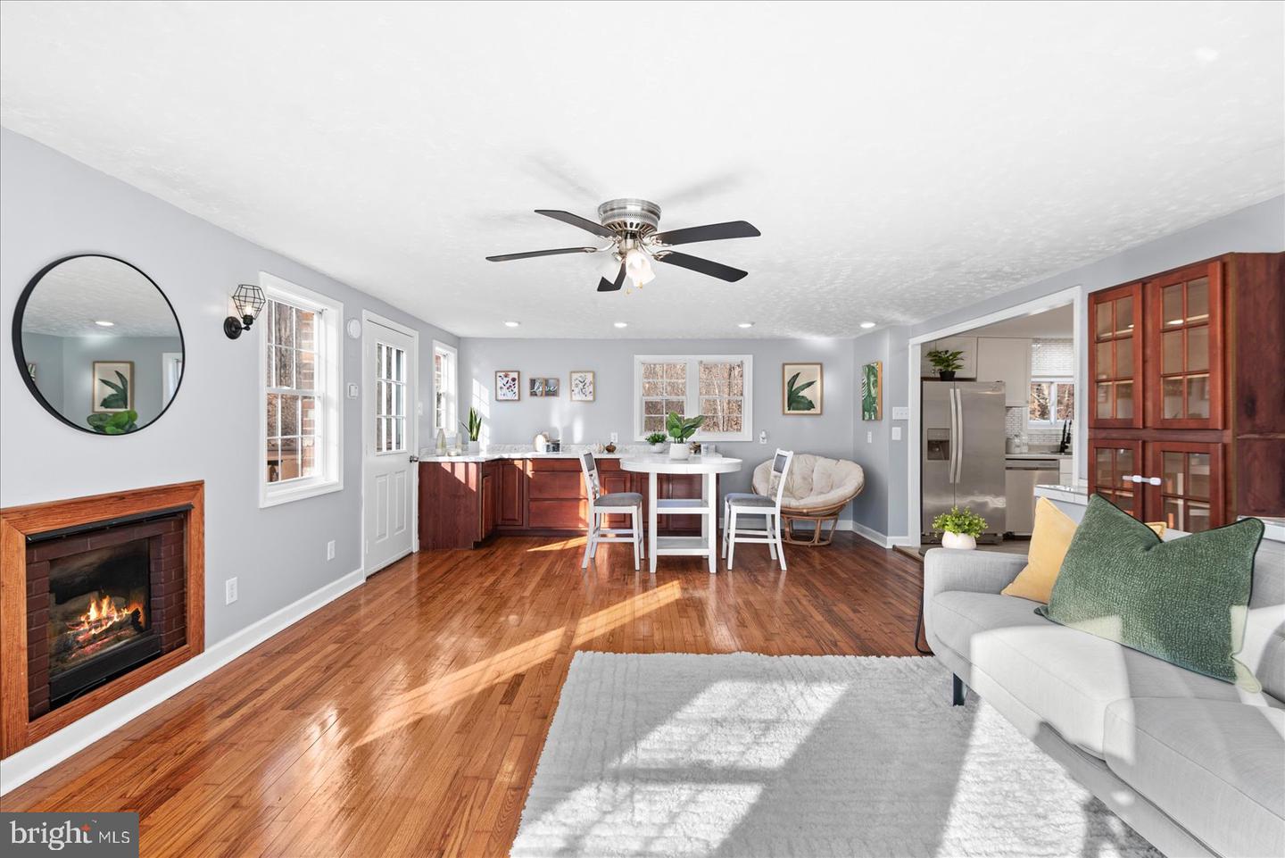 27 TRUSLOW RD, FREDERICKSBURG, Virginia 22405, 3 Bedrooms Bedrooms, 8 Rooms Rooms,1 BathroomBathrooms,Residential,For sale,27 TRUSLOW RD,VAST2044954 MLS # VAST2044954