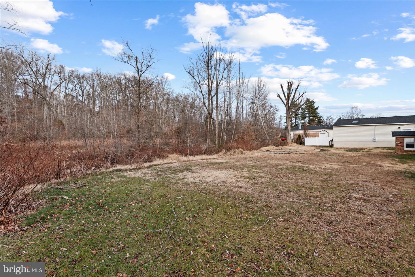 27 TRUSLOW RD, FREDERICKSBURG, Virginia 22405, 3 Bedrooms Bedrooms, 8 Rooms Rooms,1 BathroomBathrooms,Residential,For sale,27 TRUSLOW RD,VAST2044954 MLS # VAST2044954