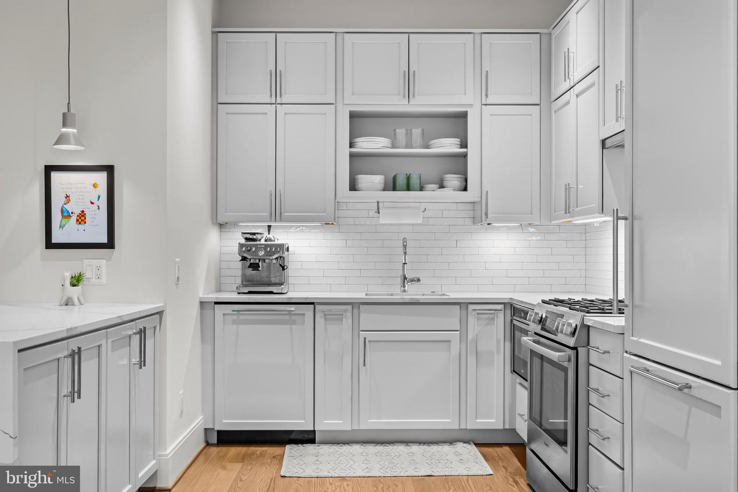 270 15TH ST SE #301, WASHINGTON, District Of Columbia 20003, 2 Bedrooms Bedrooms, ,2 BathroomsBathrooms,Residential,For sale,270 15TH ST SE #301,DCDC2239468 MLS # DCDC2239468