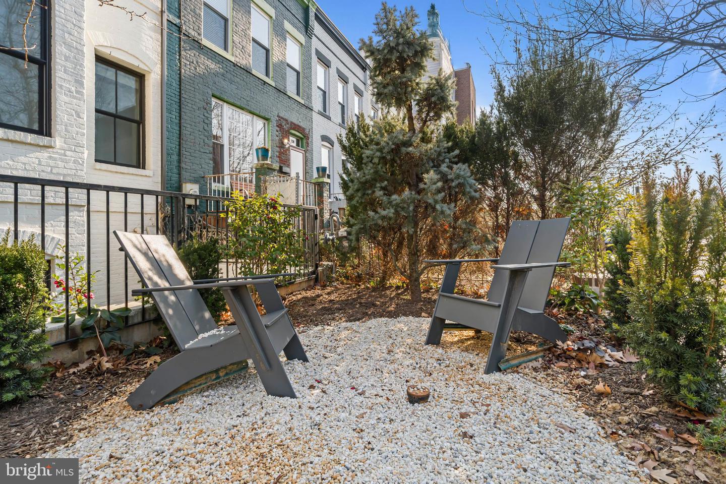 270 15TH ST SE #301, WASHINGTON, District Of Columbia 20003, 2 Bedrooms Bedrooms, ,2 BathroomsBathrooms,Residential,For sale,270 15TH ST SE #301,DCDC2239468 MLS # DCDC2239468