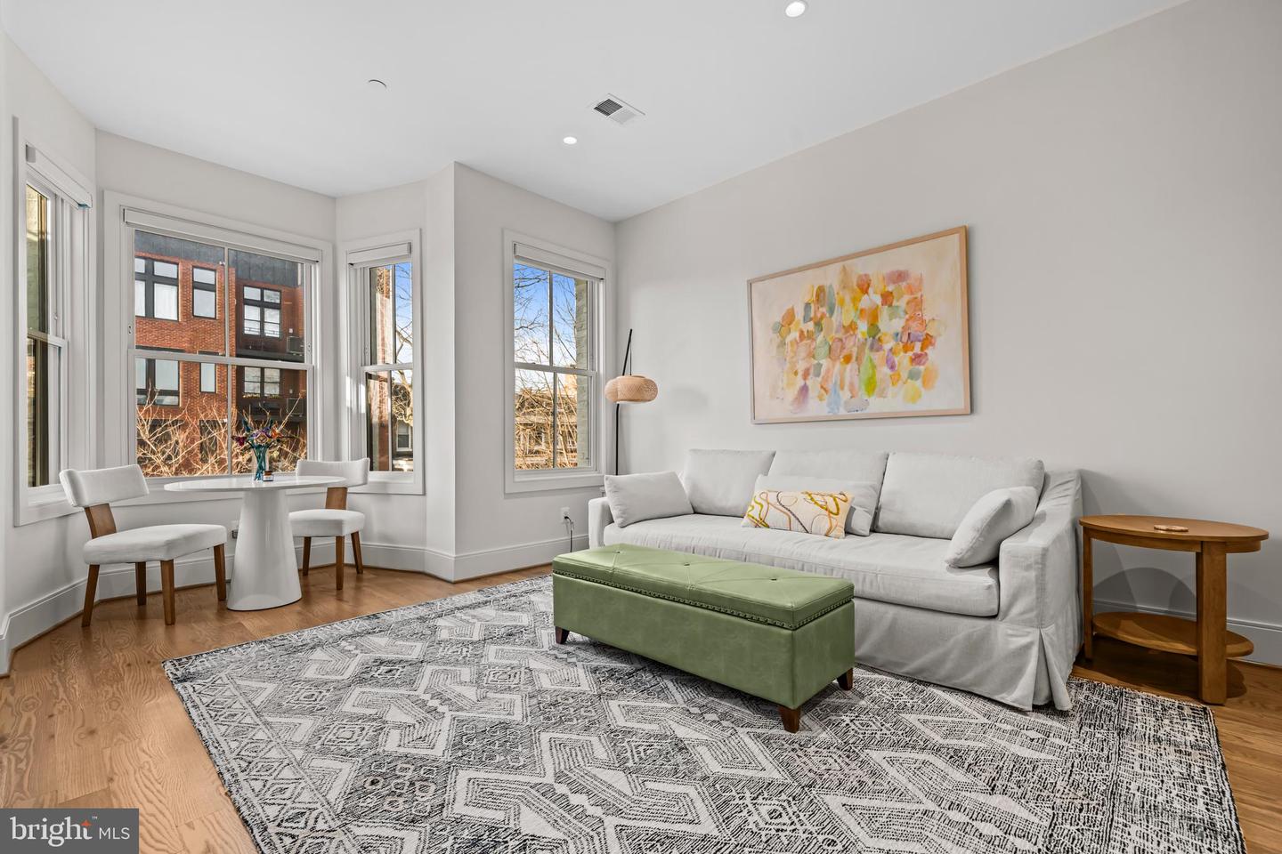 270 15TH ST SE #301, WASHINGTON, District Of Columbia 20003, 2 Bedrooms Bedrooms, ,2 BathroomsBathrooms,Residential,For sale,270 15TH ST SE #301,DCDC2239468 MLS # DCDC2239468