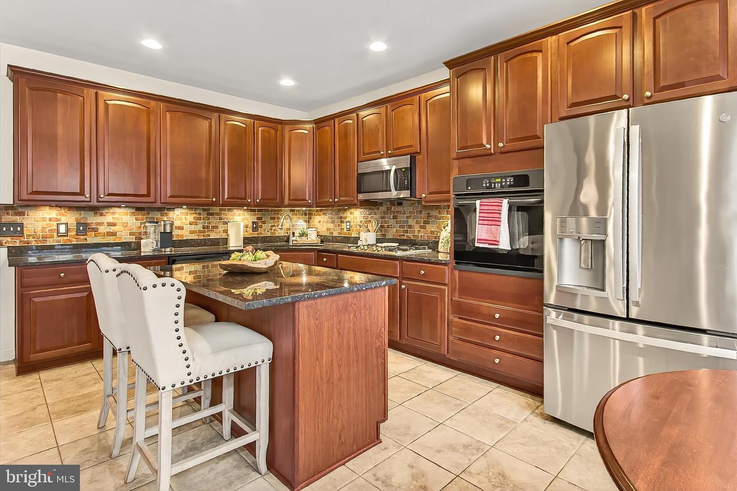 8378 OLD VICARAGE ST, LORTON, Virginia 22079, 3 Bedrooms Bedrooms, ,3 BathroomsBathrooms,Residential,For sale,8378 OLD VICARAGE ST,VAFX2283988 MLS # VAFX2283988