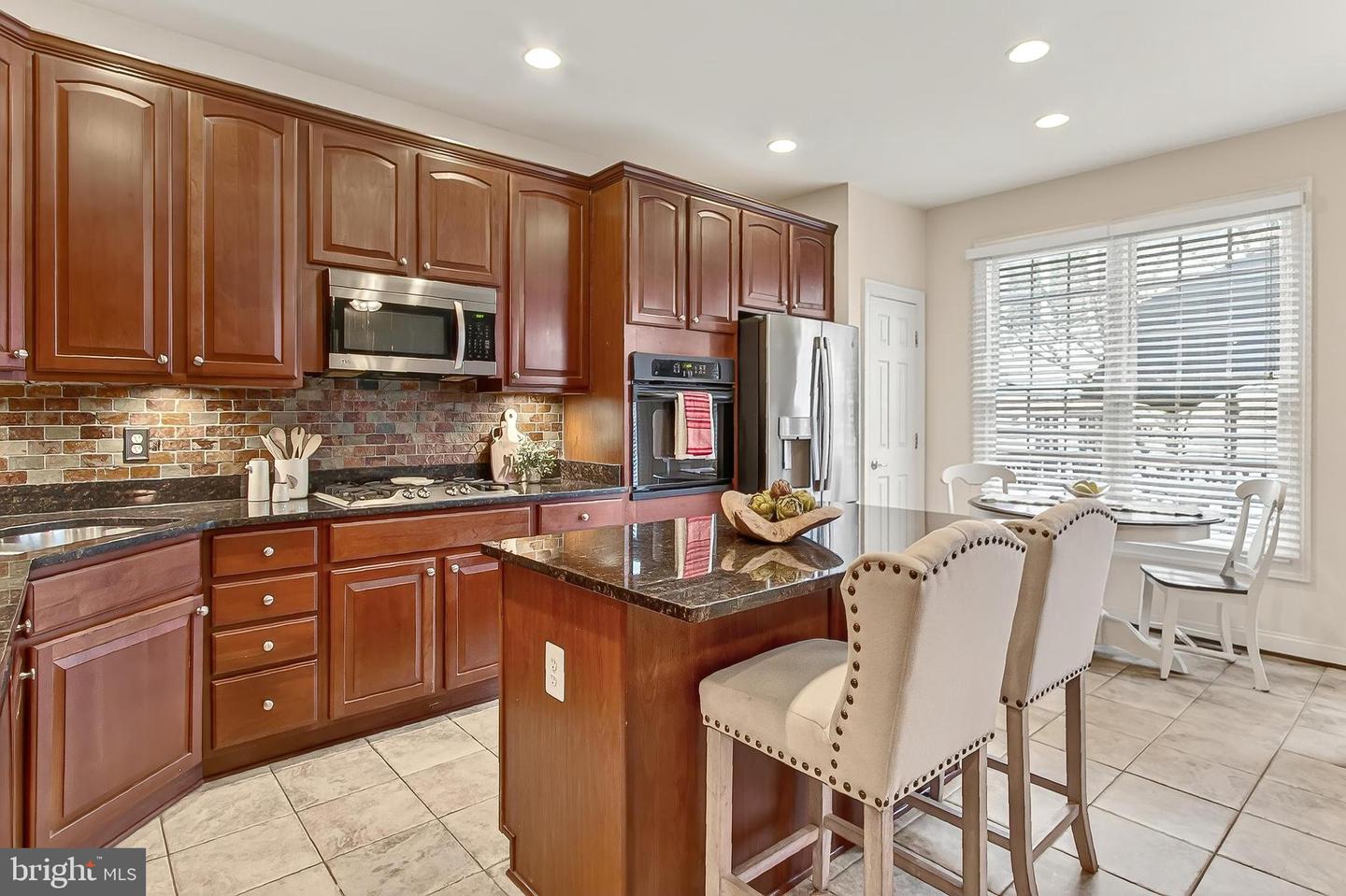 8378 OLD VICARAGE ST, LORTON, Virginia 22079, 3 Bedrooms Bedrooms, ,3 BathroomsBathrooms,Residential,For sale,8378 OLD VICARAGE ST,VAFX2283988 MLS # VAFX2283988