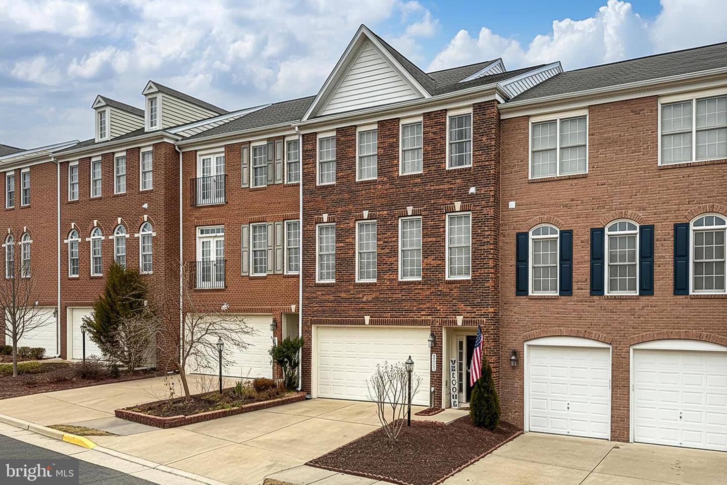 8378 OLD VICARAGE ST, LORTON, Virginia 22079, 3 Bedrooms Bedrooms, ,3 BathroomsBathrooms,Residential,For sale,8378 OLD VICARAGE ST,VAFX2283988 MLS # VAFX2283988