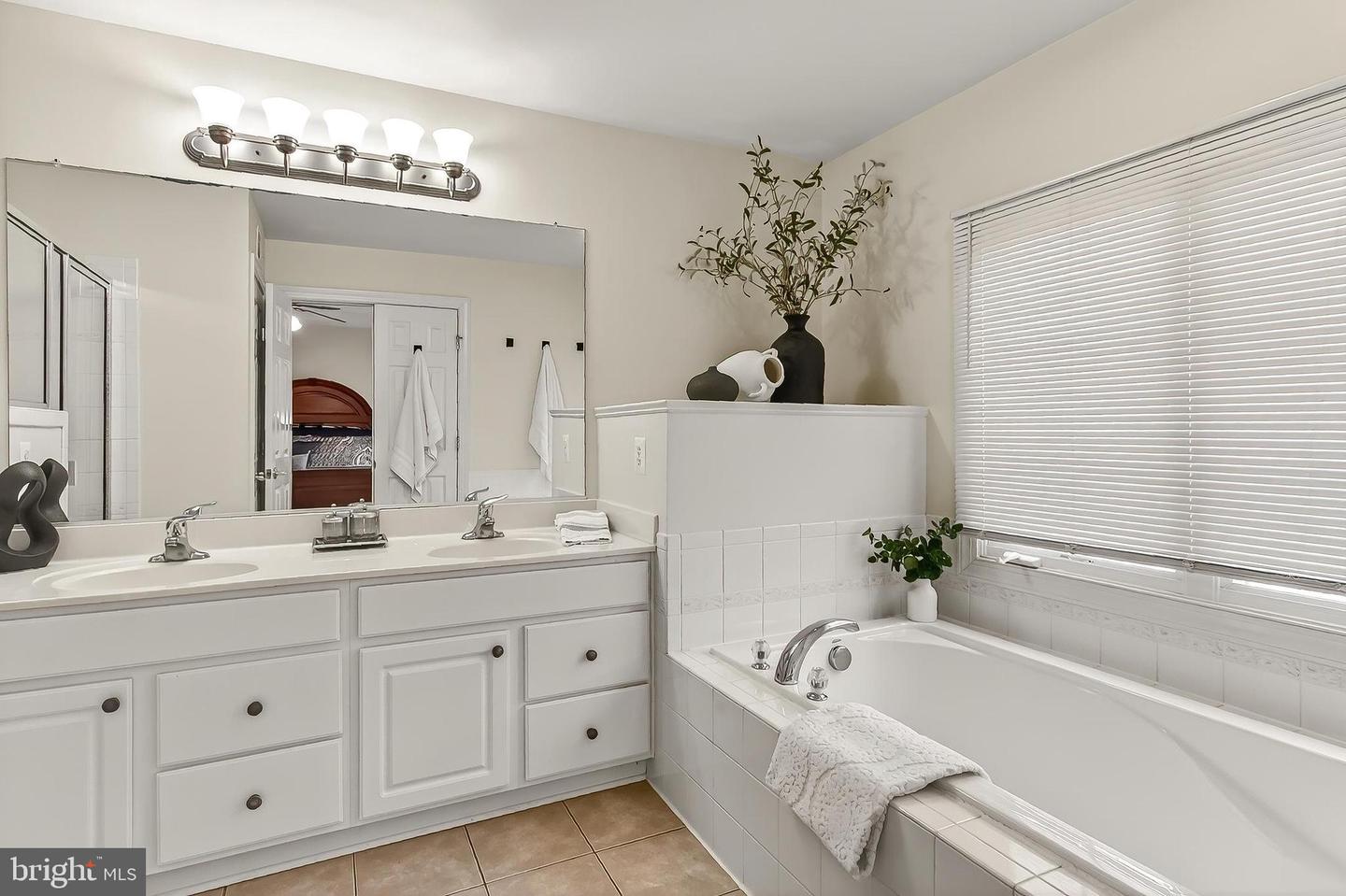 8378 OLD VICARAGE ST, LORTON, Virginia 22079, 3 Bedrooms Bedrooms, ,3 BathroomsBathrooms,Residential,For sale,8378 OLD VICARAGE ST,VAFX2283988 MLS # VAFX2283988