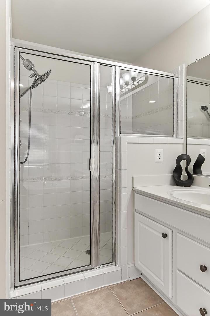 8378 OLD VICARAGE ST, LORTON, Virginia 22079, 3 Bedrooms Bedrooms, ,3 BathroomsBathrooms,Residential,For sale,8378 OLD VICARAGE ST,VAFX2283988 MLS # VAFX2283988