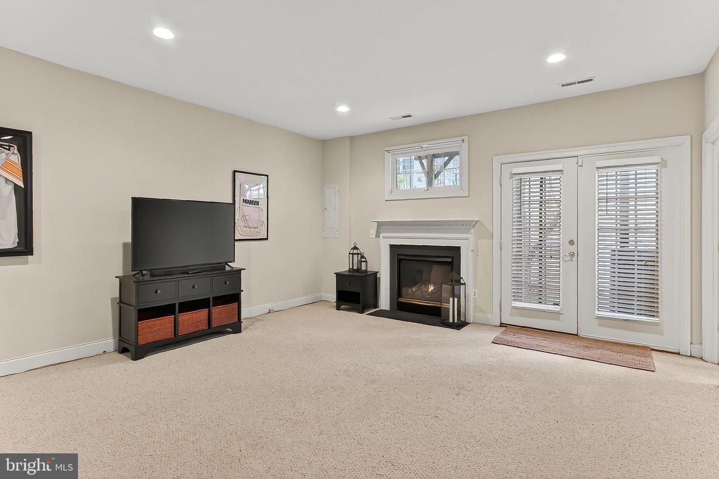 8378 OLD VICARAGE ST, LORTON, Virginia 22079, 3 Bedrooms Bedrooms, ,3 BathroomsBathrooms,Residential,For sale,8378 OLD VICARAGE ST,VAFX2283988 MLS # VAFX2283988