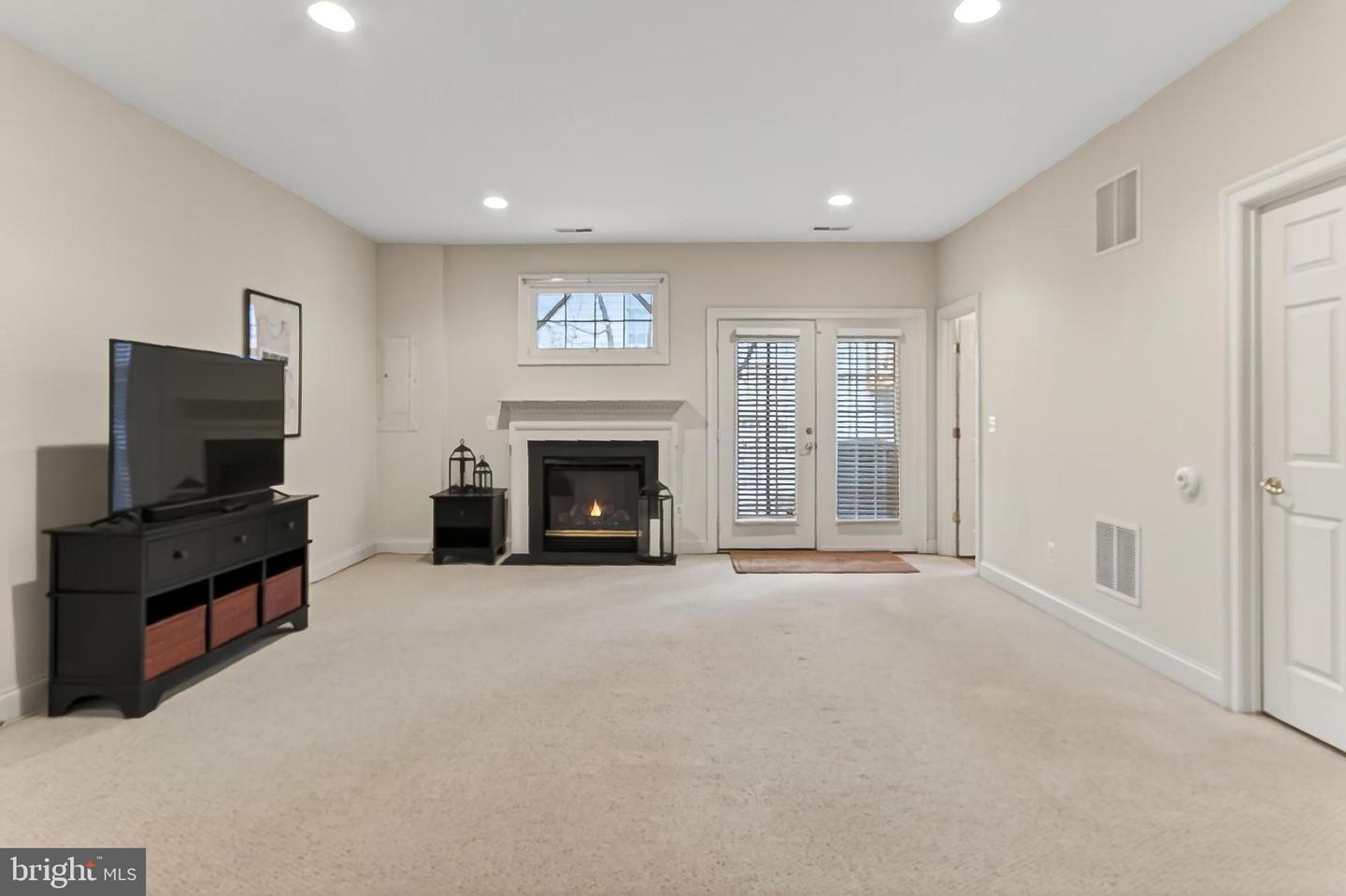 8378 OLD VICARAGE ST, LORTON, Virginia 22079, 3 Bedrooms Bedrooms, ,3 BathroomsBathrooms,Residential,For sale,8378 OLD VICARAGE ST,VAFX2283988 MLS # VAFX2283988