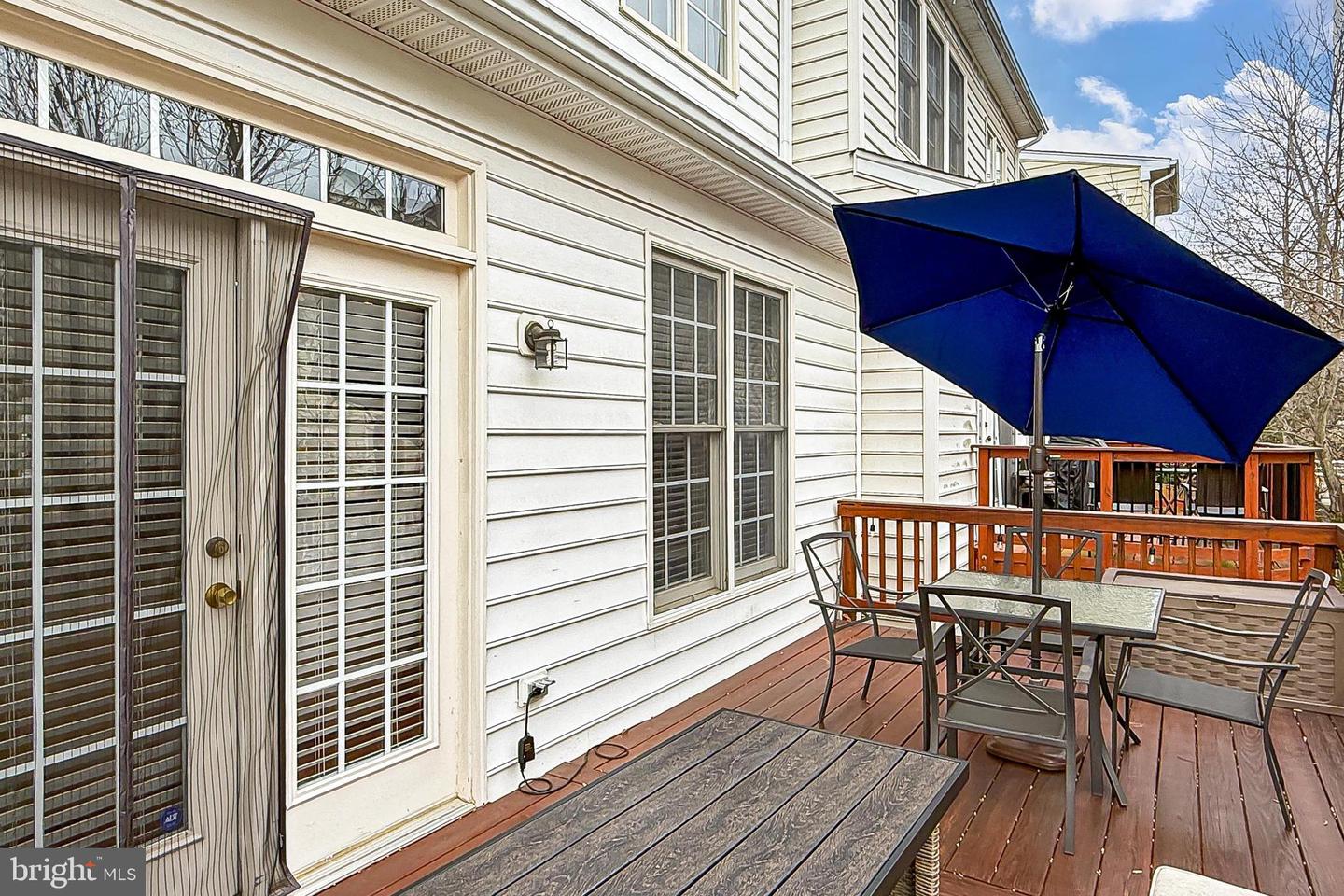 8378 OLD VICARAGE ST, LORTON, Virginia 22079, 3 Bedrooms Bedrooms, ,3 BathroomsBathrooms,Residential,For sale,8378 OLD VICARAGE ST,VAFX2283988 MLS # VAFX2283988