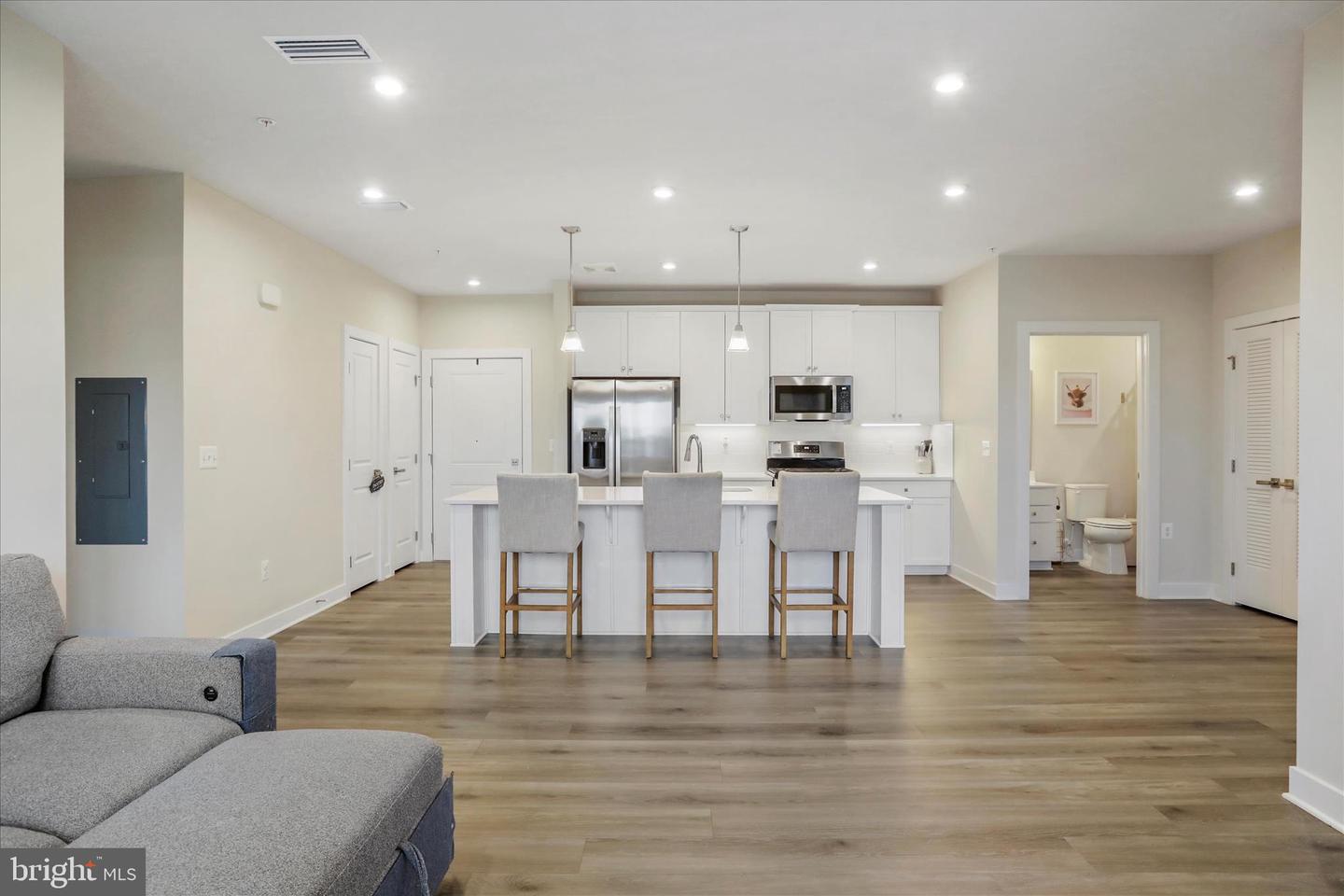 151 MCCORMICK #203, WINCHESTER, Virginia 22602, 2 Bedrooms Bedrooms, ,2 BathroomsBathrooms,Residential,For sale,151 MCCORMICK #203,VAFV2038694 MLS # VAFV2038694