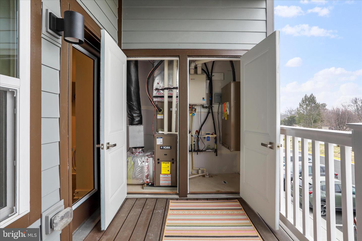 151 MCCORMICK #203, WINCHESTER, Virginia 22602, 2 Bedrooms Bedrooms, ,2 BathroomsBathrooms,Residential,For sale,151 MCCORMICK #203,VAFV2038694 MLS # VAFV2038694