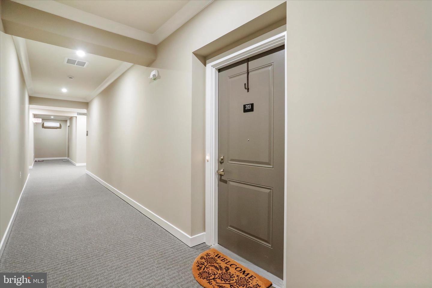 151 MCCORMICK #203, WINCHESTER, Virginia 22602, 2 Bedrooms Bedrooms, ,2 BathroomsBathrooms,Residential,For sale,151 MCCORMICK #203,VAFV2038694 MLS # VAFV2038694