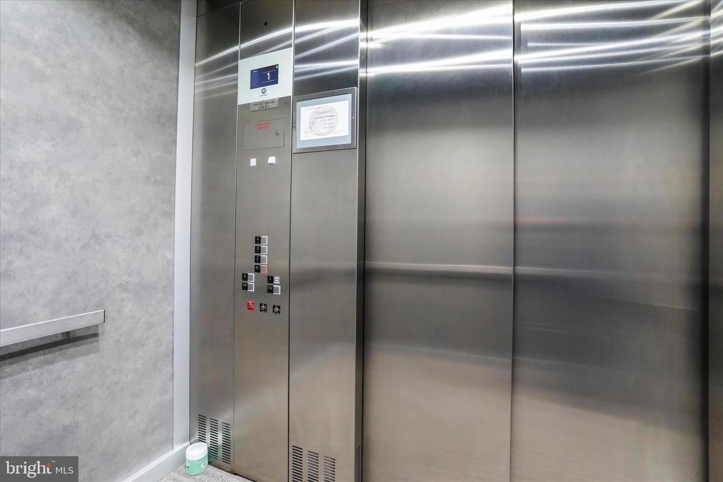 151 MCCORMICK #203, WINCHESTER, Virginia 22602, 2 Bedrooms Bedrooms, ,2 BathroomsBathrooms,Residential,For sale,151 MCCORMICK #203,VAFV2038694 MLS # VAFV2038694