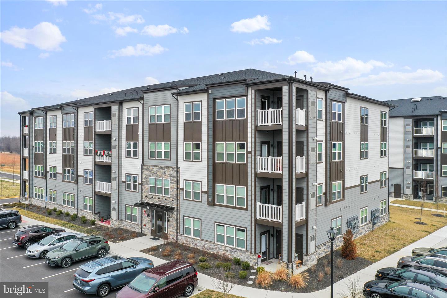 151 MCCORMICK #203, WINCHESTER, Virginia 22602, 2 Bedrooms Bedrooms, ,2 BathroomsBathrooms,Residential,For sale,151 MCCORMICK #203,VAFV2038694 MLS # VAFV2038694