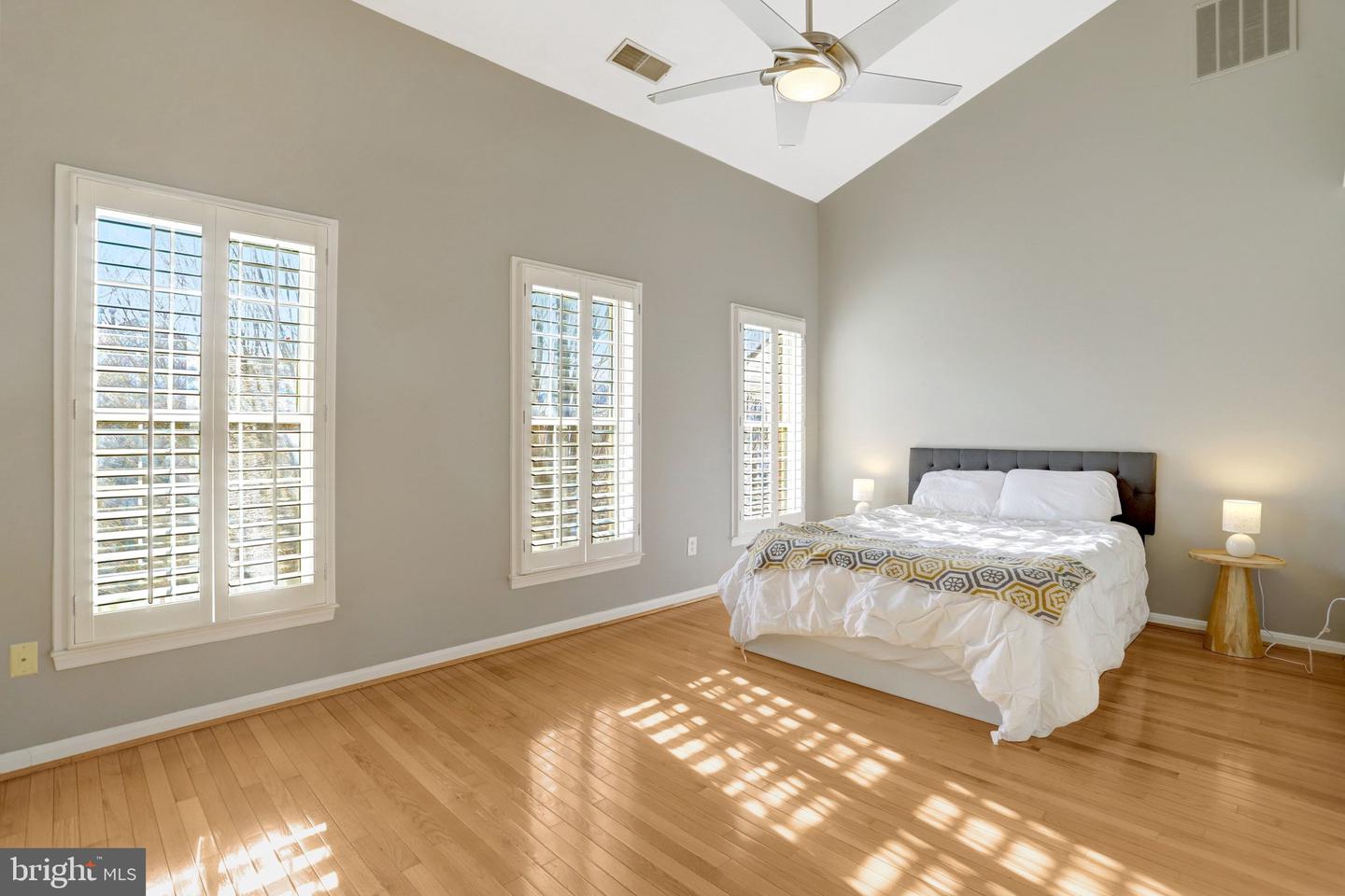 2422 N HAMPTON DR, ALEXANDRIA, Virginia 22311, 3 Bedrooms Bedrooms, ,2 BathroomsBathrooms,Residential,For sale,2422 N HAMPTON DR,VAAX2052818 MLS # VAAX2052818