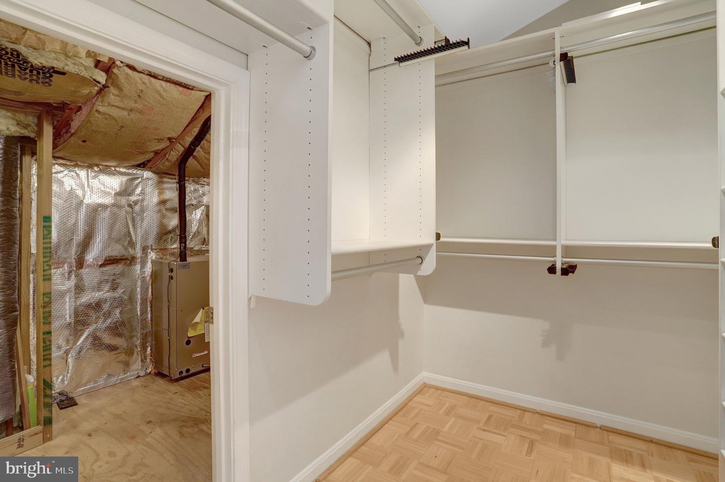 2422 N HAMPTON DR, ALEXANDRIA, Virginia 22311, 3 Bedrooms Bedrooms, ,2 BathroomsBathrooms,Residential,For sale,2422 N HAMPTON DR,VAAX2052818 MLS # VAAX2052818