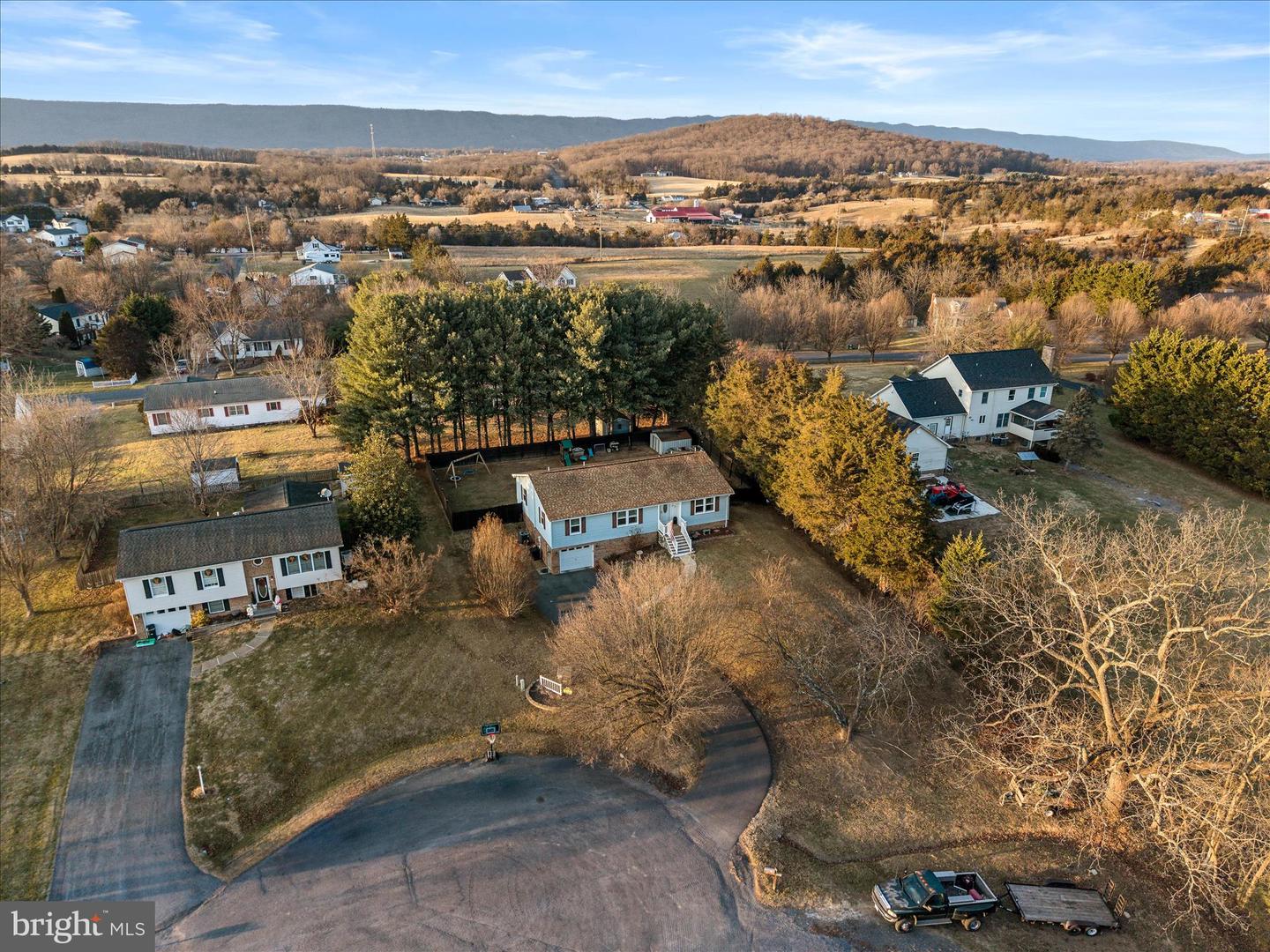 95 CECELIA ST, TOMS BROOK, Virginia 22660, 4 Bedrooms Bedrooms, 13 Rooms Rooms,3 BathroomsBathrooms,Residential,For sale,95 CECELIA ST,VASH2013276 MLS # VASH2013276