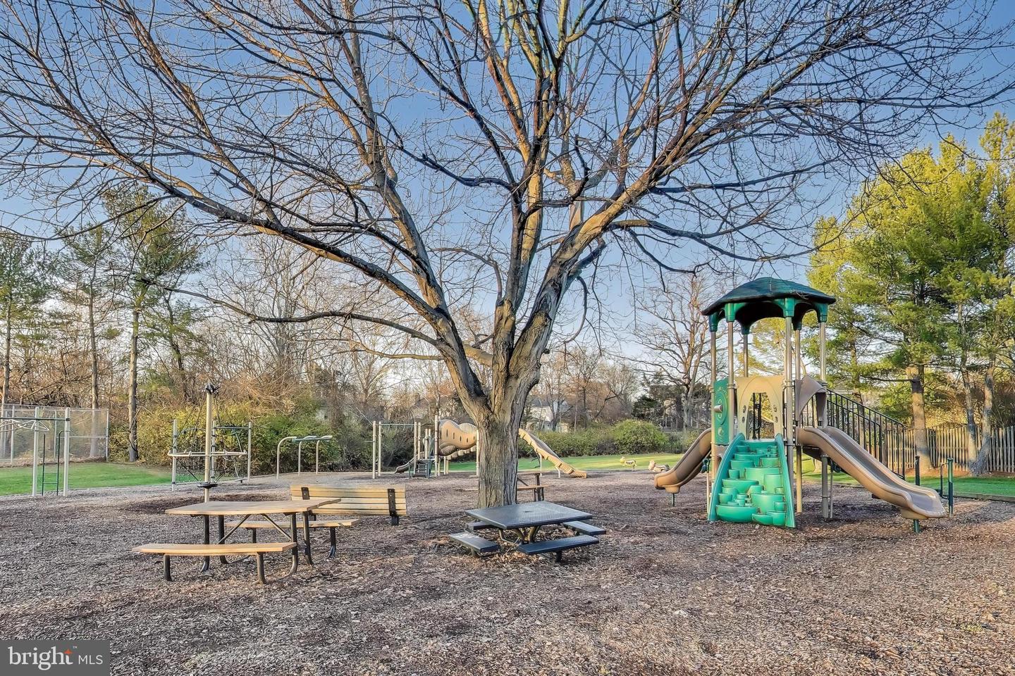 13252 STONE HEATHER DR, HERNDON, Virginia 20171, 4 Bedrooms Bedrooms, ,3 BathroomsBathrooms,Residential,For sale,13252 STONE HEATHER DR,VAFX2284140 MLS # VAFX2284140