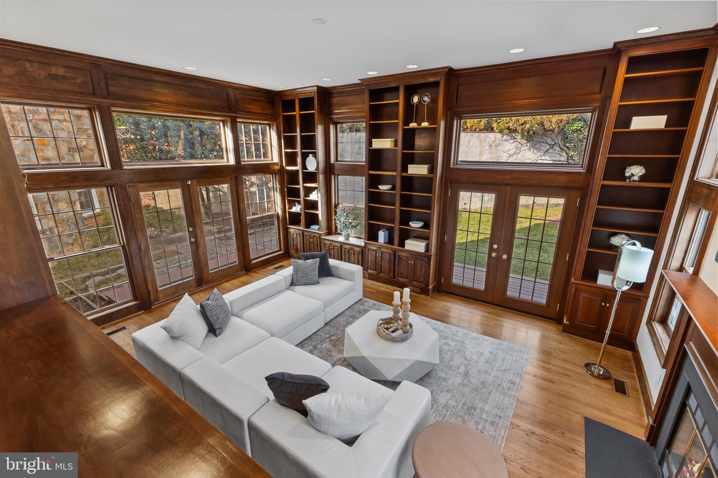 407 TYLER PL, ALEXANDRIA, Virginia 22302, 4 Bedrooms Bedrooms, ,4 BathroomsBathrooms,Residential,For sale,407 TYLER PL,VAAX2052852 MLS # VAAX2052852