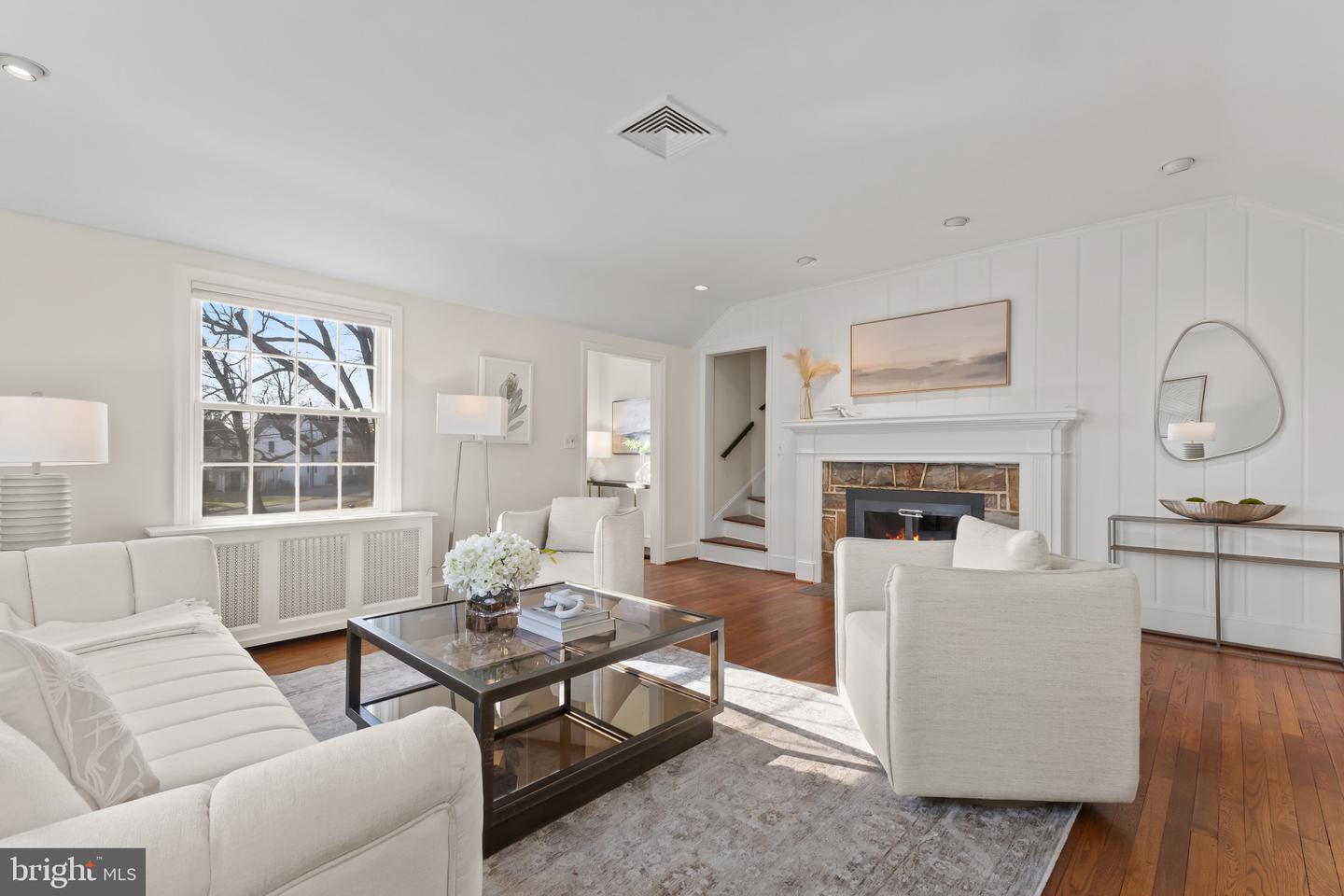 407 TYLER PL, ALEXANDRIA, Virginia 22302, 4 Bedrooms Bedrooms, ,4 BathroomsBathrooms,Residential,For sale,407 TYLER PL,VAAX2052852 MLS # VAAX2052852