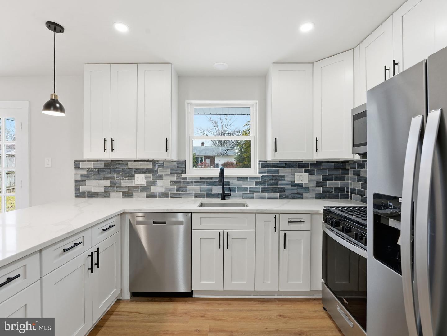 7113 FALCON ST, ANNANDALE, Virginia 22003, 4 Bedrooms Bedrooms, ,2 BathroomsBathrooms,Residential,For sale,7113 FALCON ST,VAFX2284304 MLS # VAFX2284304