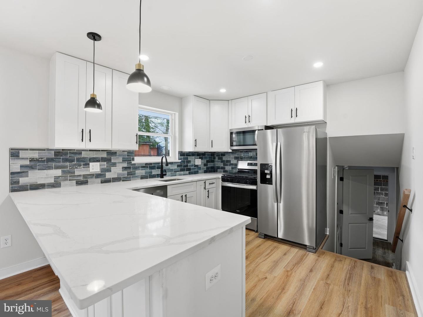 7113 FALCON ST, ANNANDALE, Virginia 22003, 4 Bedrooms Bedrooms, ,2 BathroomsBathrooms,Residential,For sale,7113 FALCON ST,VAFX2284304 MLS # VAFX2284304