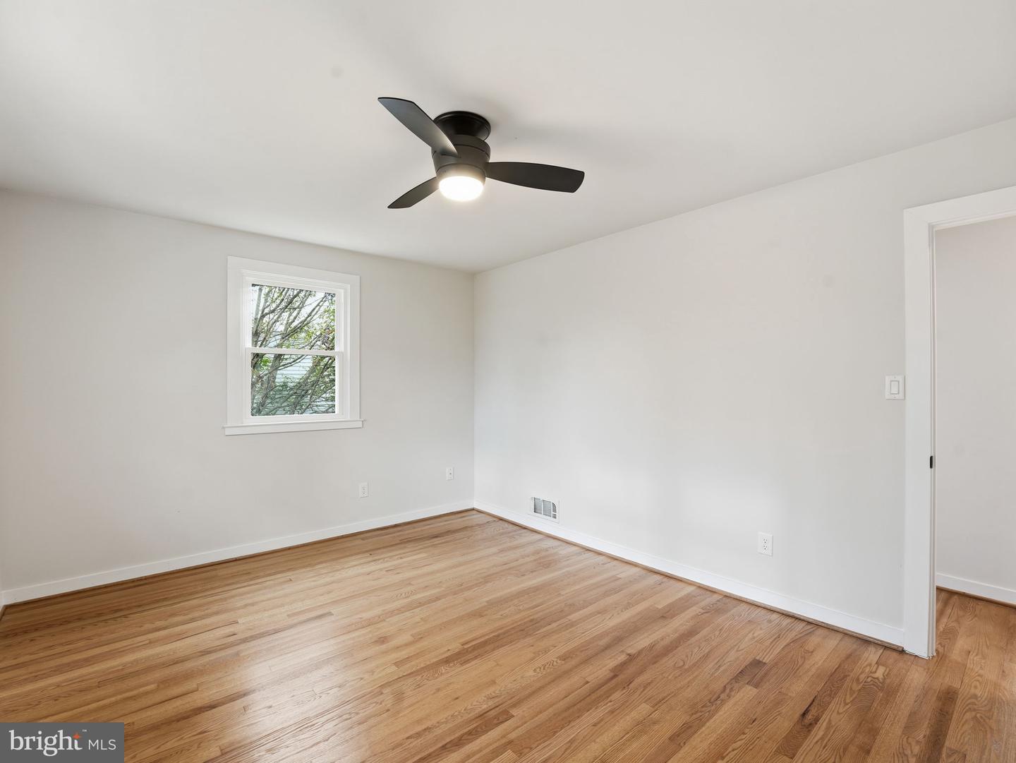 7113 FALCON ST, ANNANDALE, Virginia 22003, 4 Bedrooms Bedrooms, ,2 BathroomsBathrooms,Residential,For sale,7113 FALCON ST,VAFX2284304 MLS # VAFX2284304