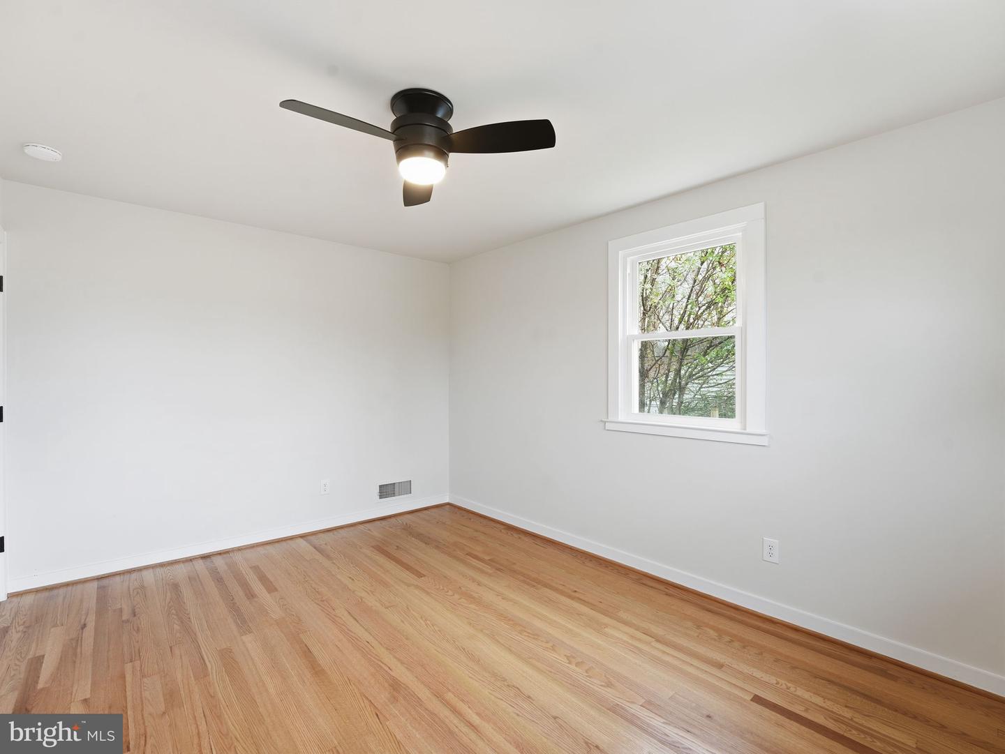 7113 FALCON ST, ANNANDALE, Virginia 22003, 4 Bedrooms Bedrooms, ,2 BathroomsBathrooms,Residential,For sale,7113 FALCON ST,VAFX2284304 MLS # VAFX2284304