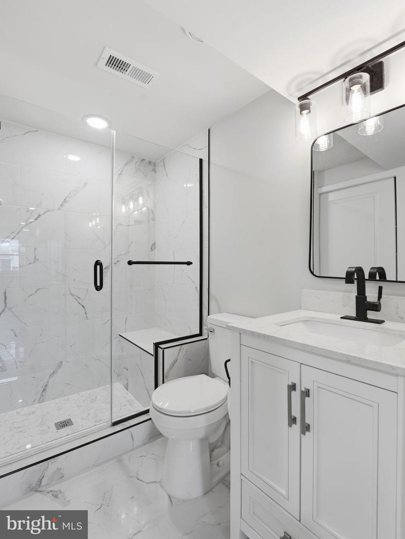 7113 FALCON ST, ANNANDALE, Virginia 22003, 4 Bedrooms Bedrooms, ,2 BathroomsBathrooms,Residential,For sale,7113 FALCON ST,VAFX2284304 MLS # VAFX2284304