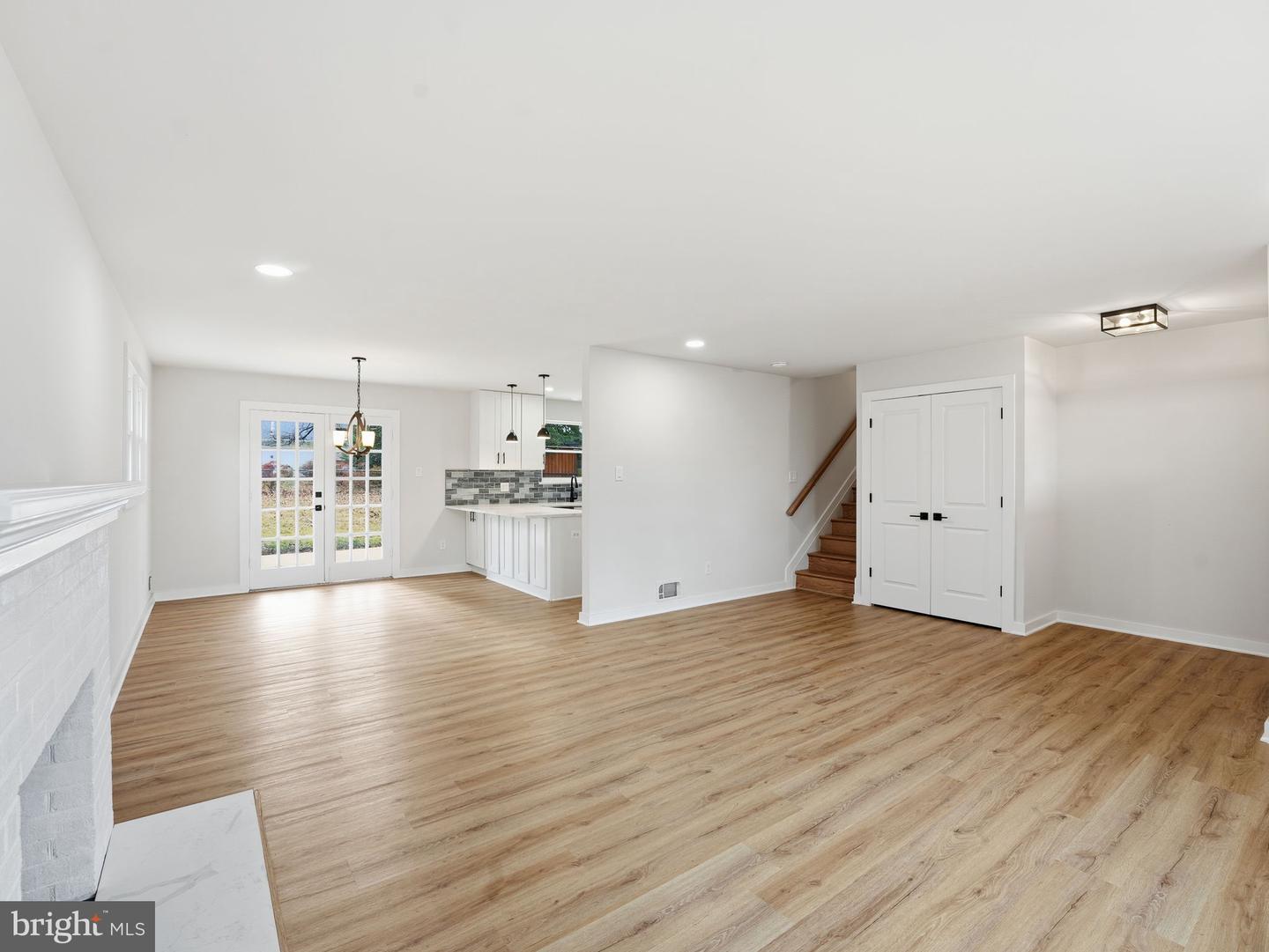 7113 FALCON ST, ANNANDALE, Virginia 22003, 4 Bedrooms Bedrooms, ,2 BathroomsBathrooms,Residential,For sale,7113 FALCON ST,VAFX2284304 MLS # VAFX2284304