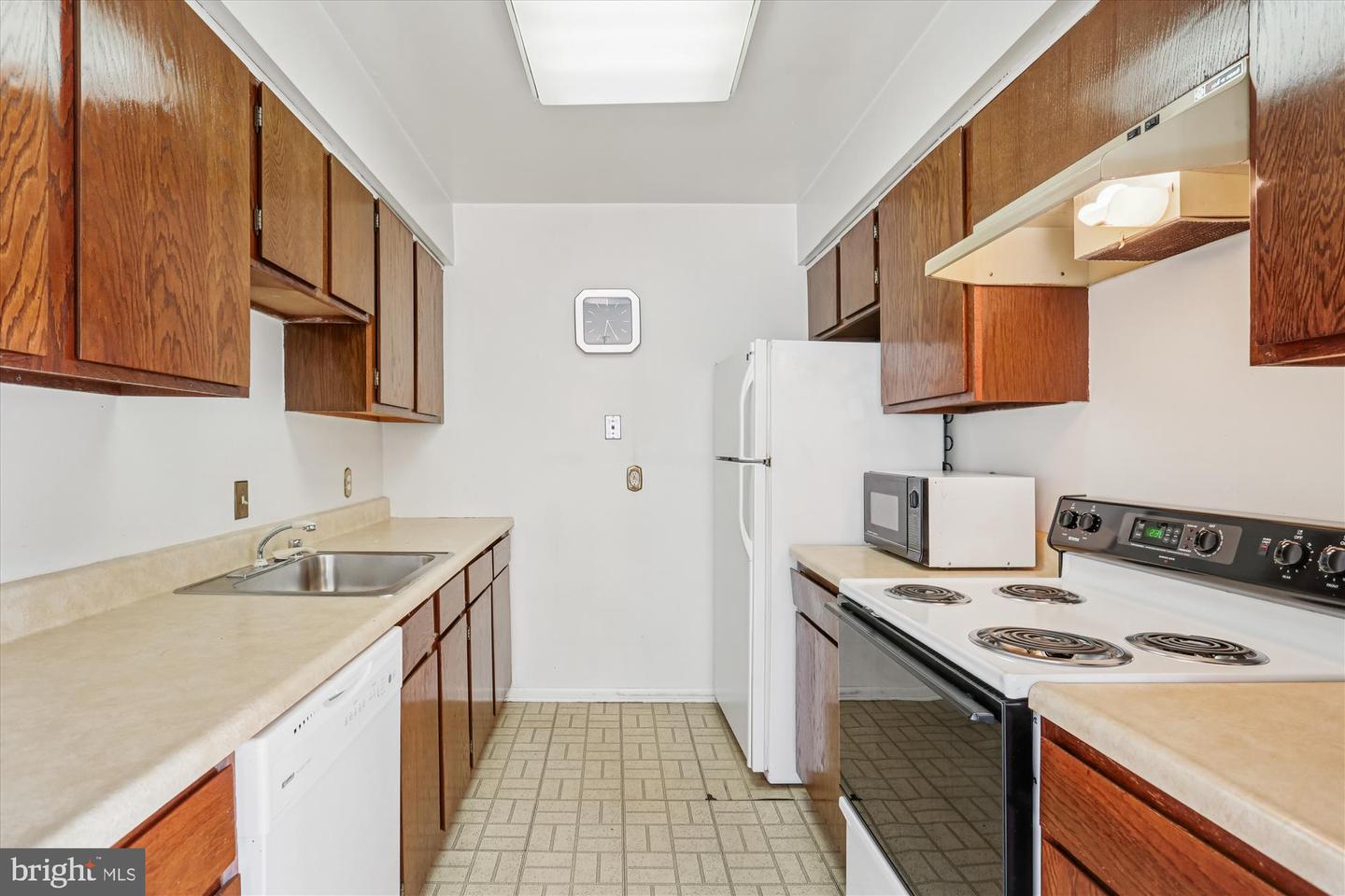 3166 BERRY RD NE #27, WASHINGTON, District Of Columbia 20018, 2 Bedrooms Bedrooms, ,1 BathroomBathrooms,Residential,For sale,3166 BERRY RD NE #27,DCDC2240104 MLS # DCDC2240104 3166 BERRY RD NE #27, WASHINGTON, District Of Columbia 20018, 2 Bedrooms Bedrooms, ,1 BathroomBathrooms,Residential,For sale,3166 BERRY RD NE #27,DCDC2240104 MLS # DCDC2240104