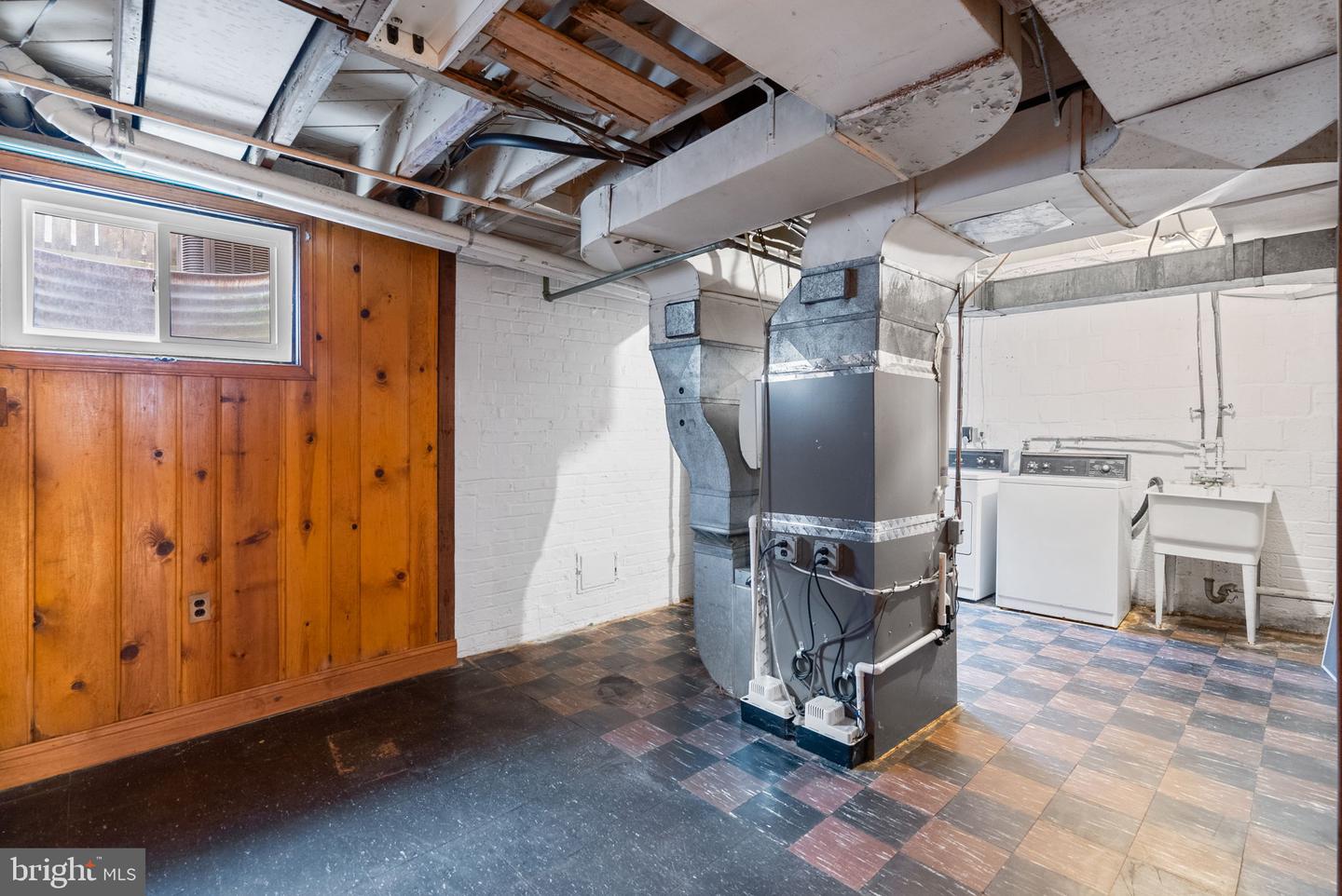 5877 NEBRASKA AVE NW, WASHINGTON, District Of Columbia 20015, 3 Bedrooms Bedrooms, ,2 BathroomsBathrooms,Residential,For sale,5877 NEBRASKA AVE NW,DCDC2240142 MLS # DCDC2240142