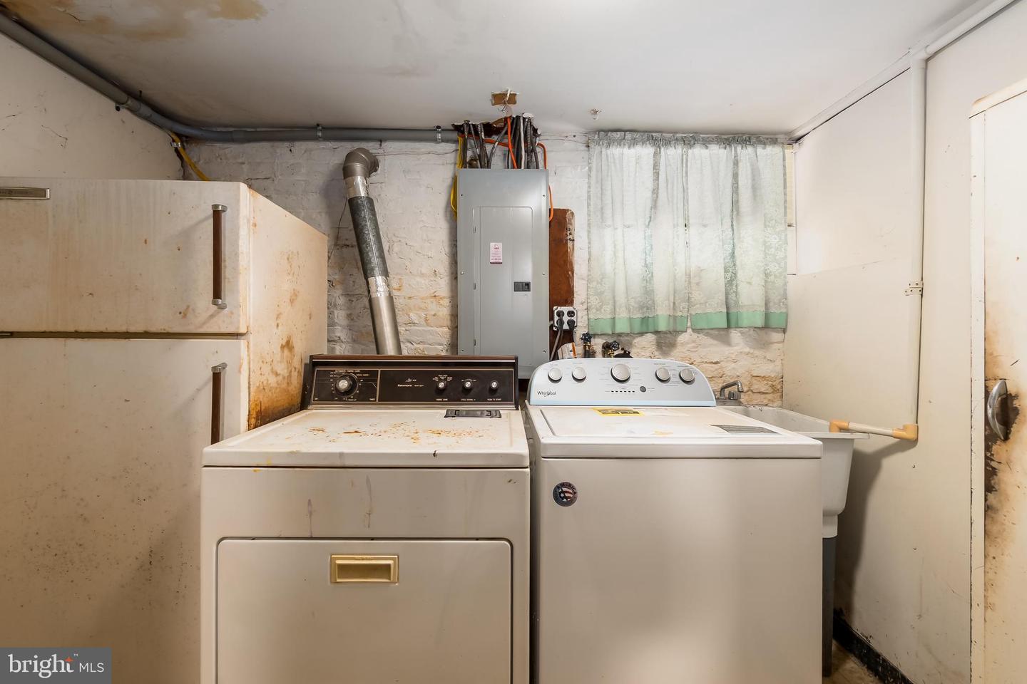 4413 7TH ST NW, WASHINGTON, District Of Columbia 20011, 3 Bedrooms Bedrooms, ,3 BathroomsBathrooms,Residential,For sale,4413 7TH ST NW,DCDC2239908 MLS # DCDC2239908