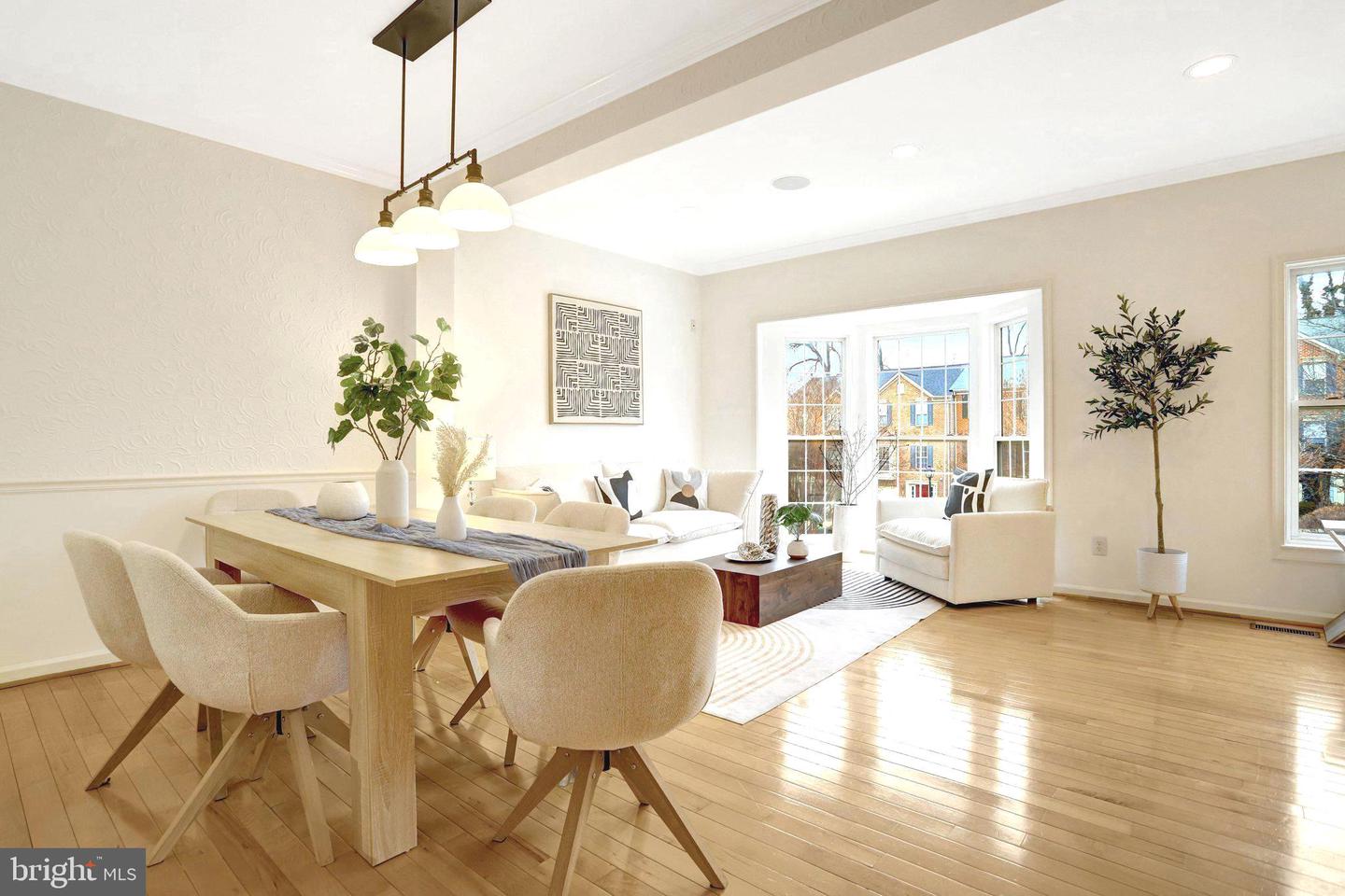 2019 N BUCHANAN CT, ARLINGTON, Virginia 22207, 3 Bedrooms Bedrooms, ,2 BathroomsBathrooms,Residential,For sale,2019 N BUCHANAN CT,VAAR2067374 MLS # VAAR2067374