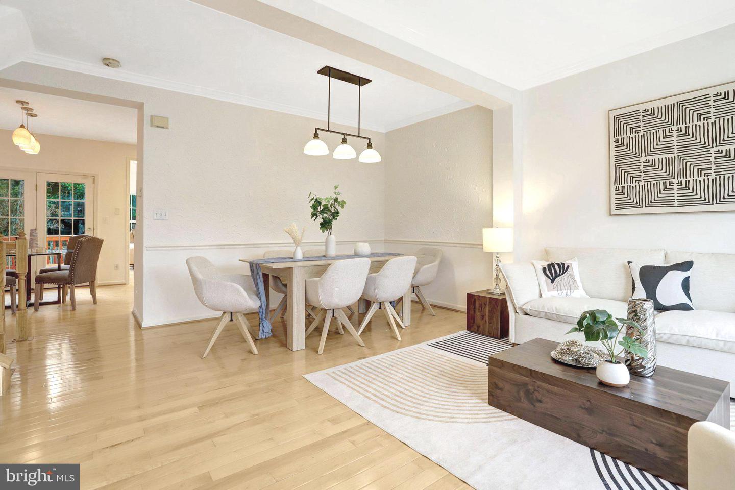 2019 N BUCHANAN CT, ARLINGTON, Virginia 22207, 3 Bedrooms Bedrooms, ,2 BathroomsBathrooms,Residential,For sale,2019 N BUCHANAN CT,VAAR2067374 MLS # VAAR2067374