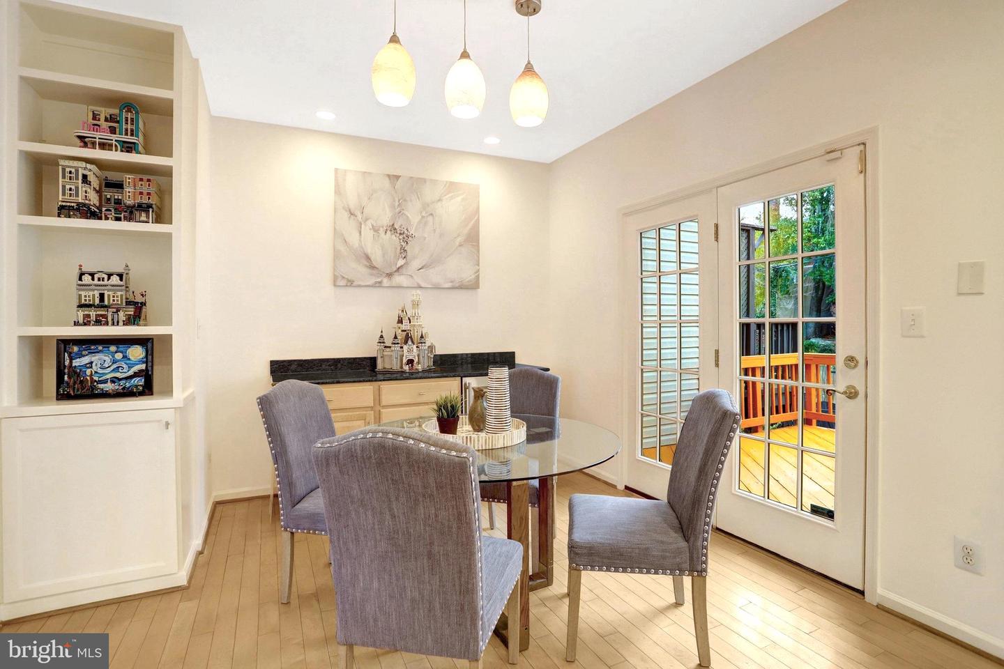 2019 N BUCHANAN CT, ARLINGTON, Virginia 22207, 3 Bedrooms Bedrooms, ,2 BathroomsBathrooms,Residential,For sale,2019 N BUCHANAN CT,VAAR2067374 MLS # VAAR2067374